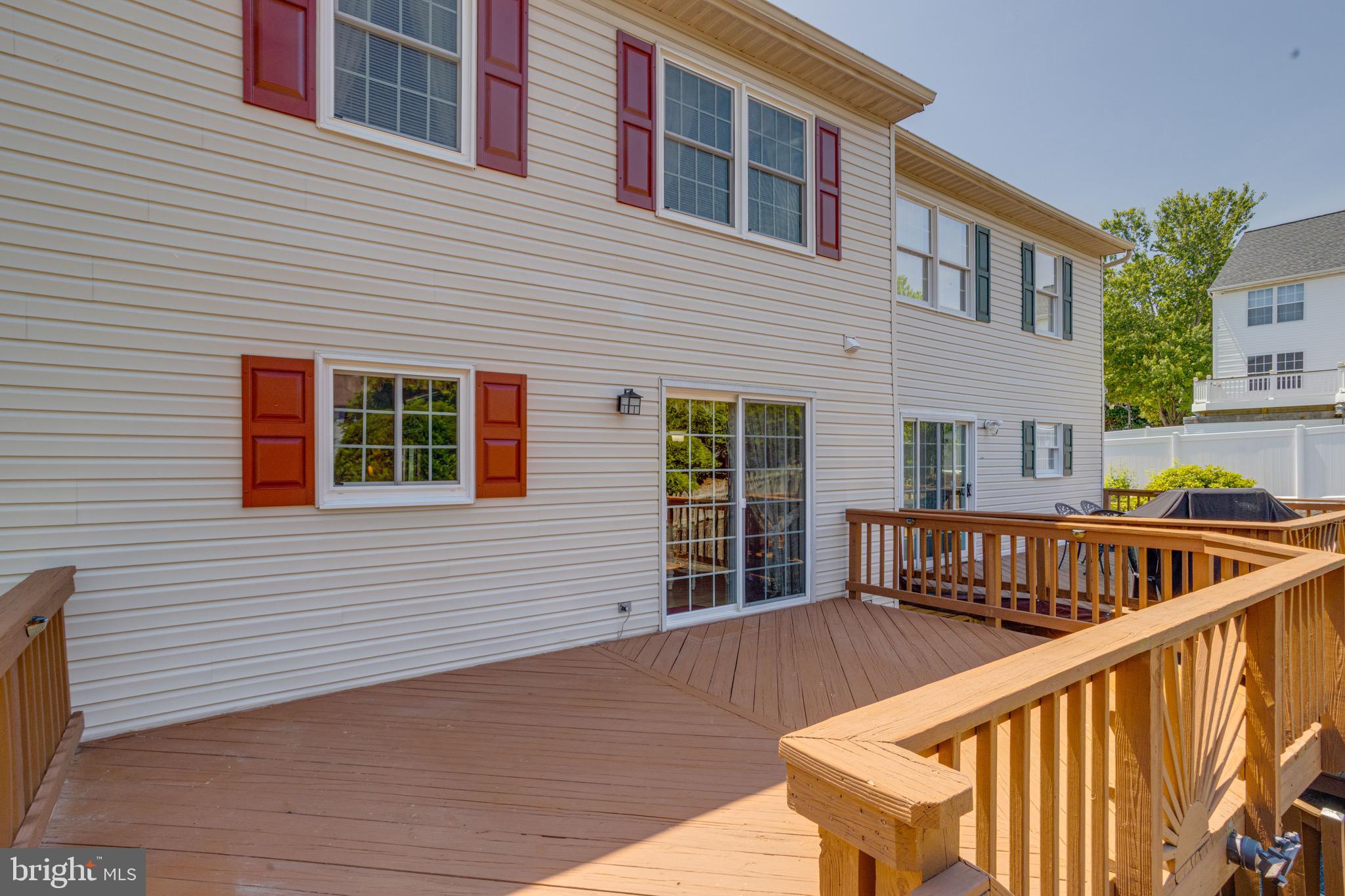 FOXBOROUGH FARMS - Residential