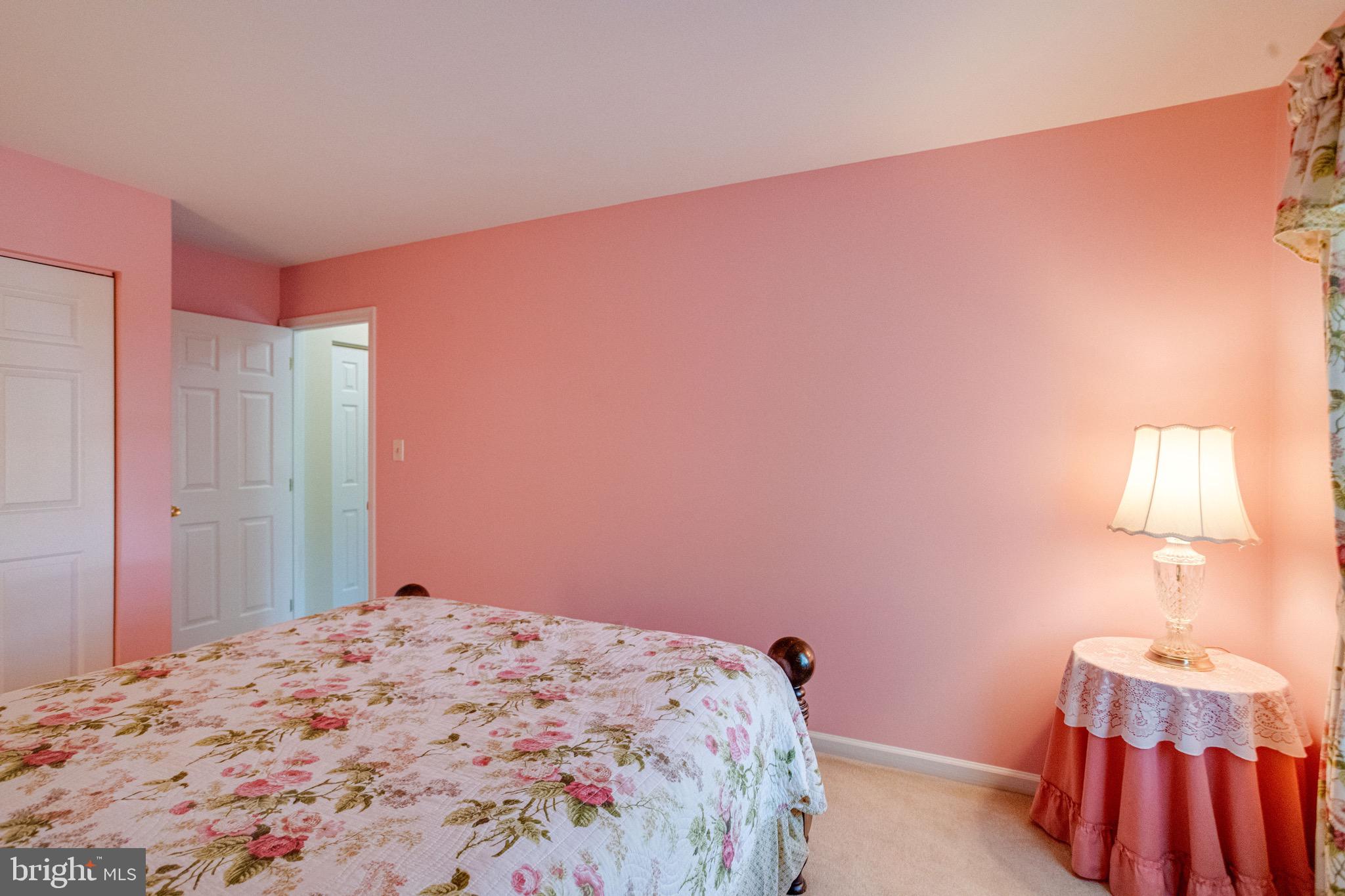 FOXBOROUGH FARMS - Residential