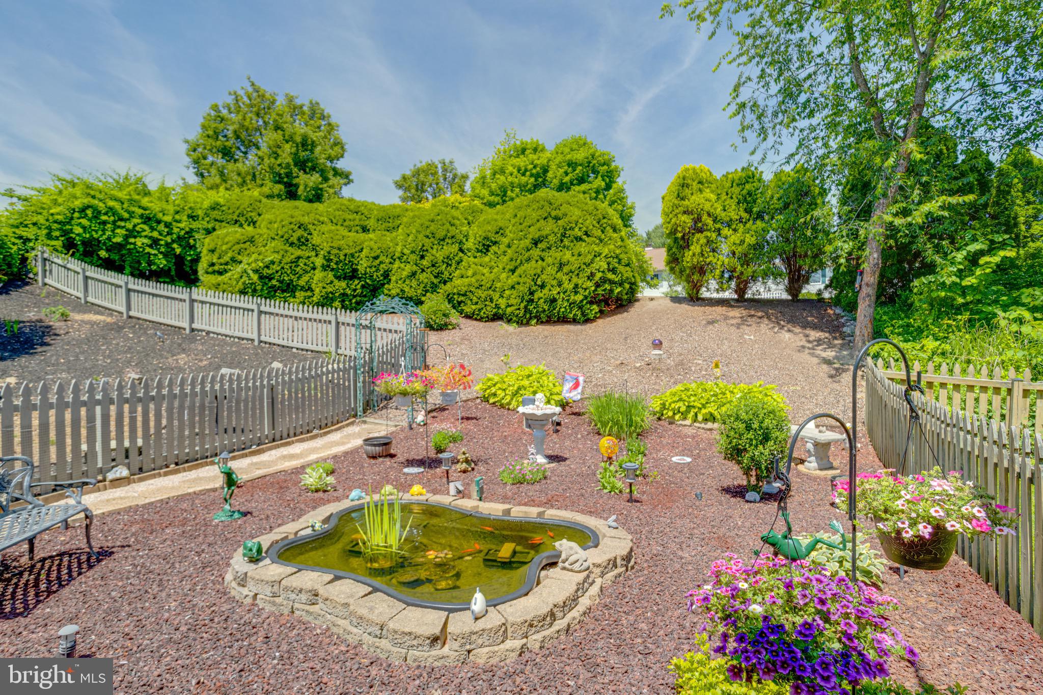 FOXBOROUGH FARMS - Residential