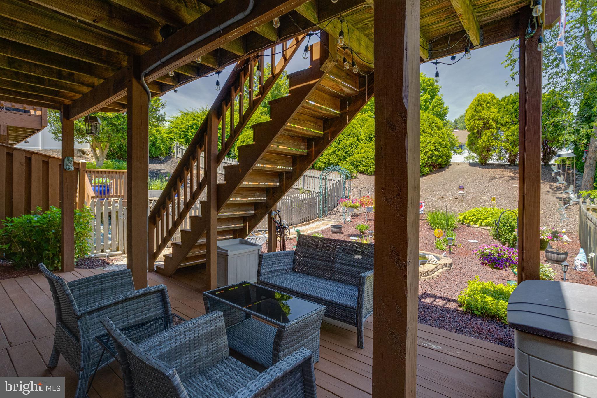 FOXBOROUGH FARMS - Residential
