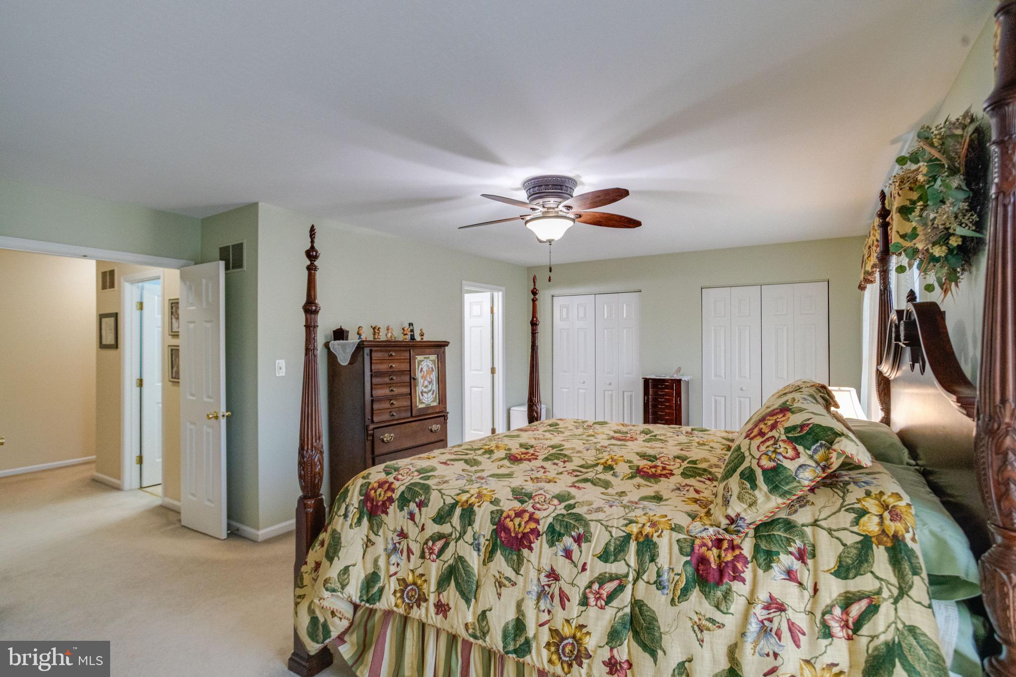 FOXBOROUGH FARMS - Residential