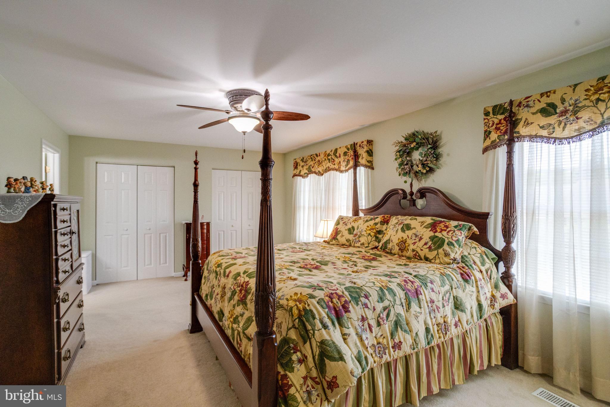 FOXBOROUGH FARMS - Residential