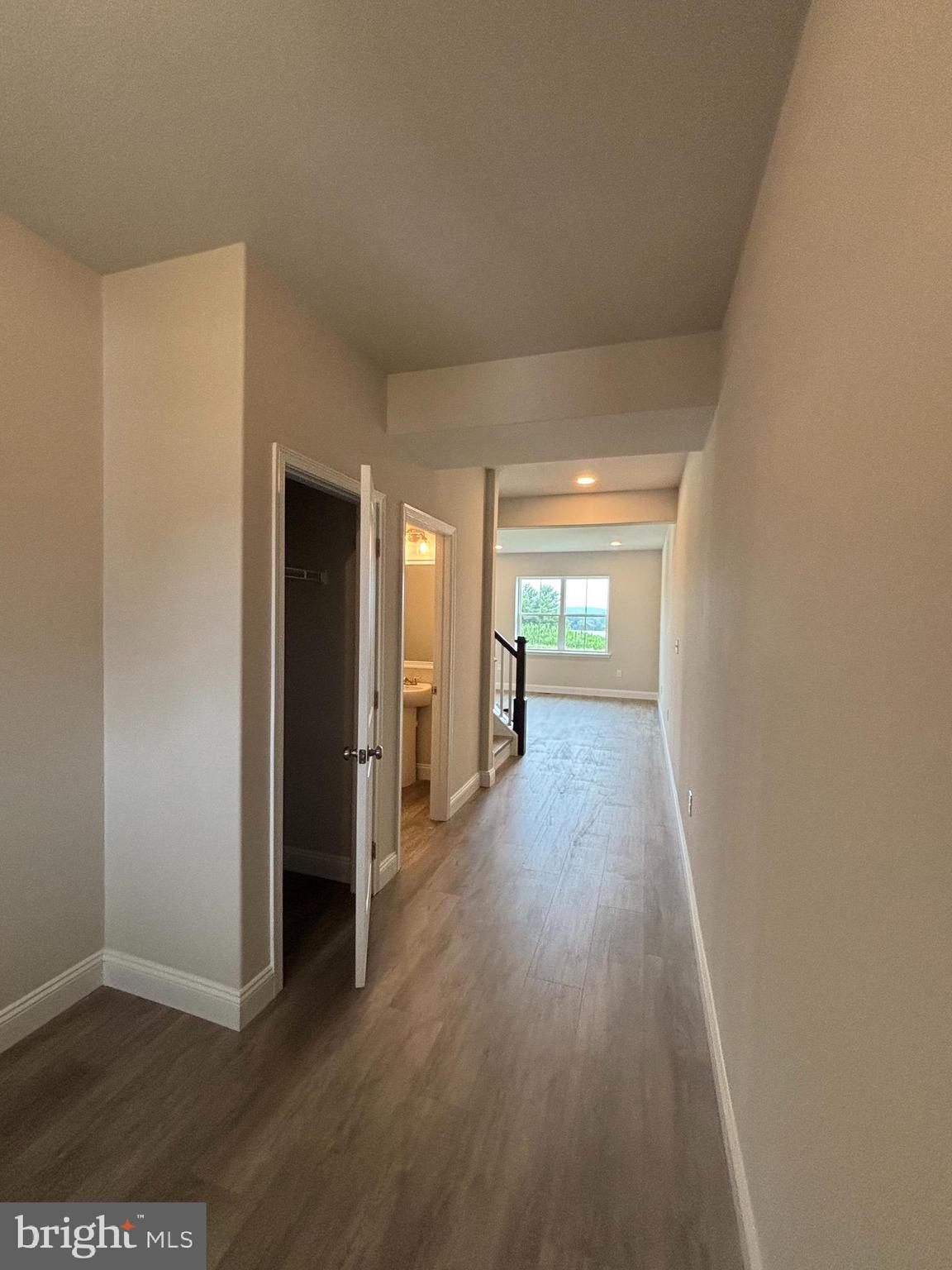 MCINTOSH FARMS - Residential