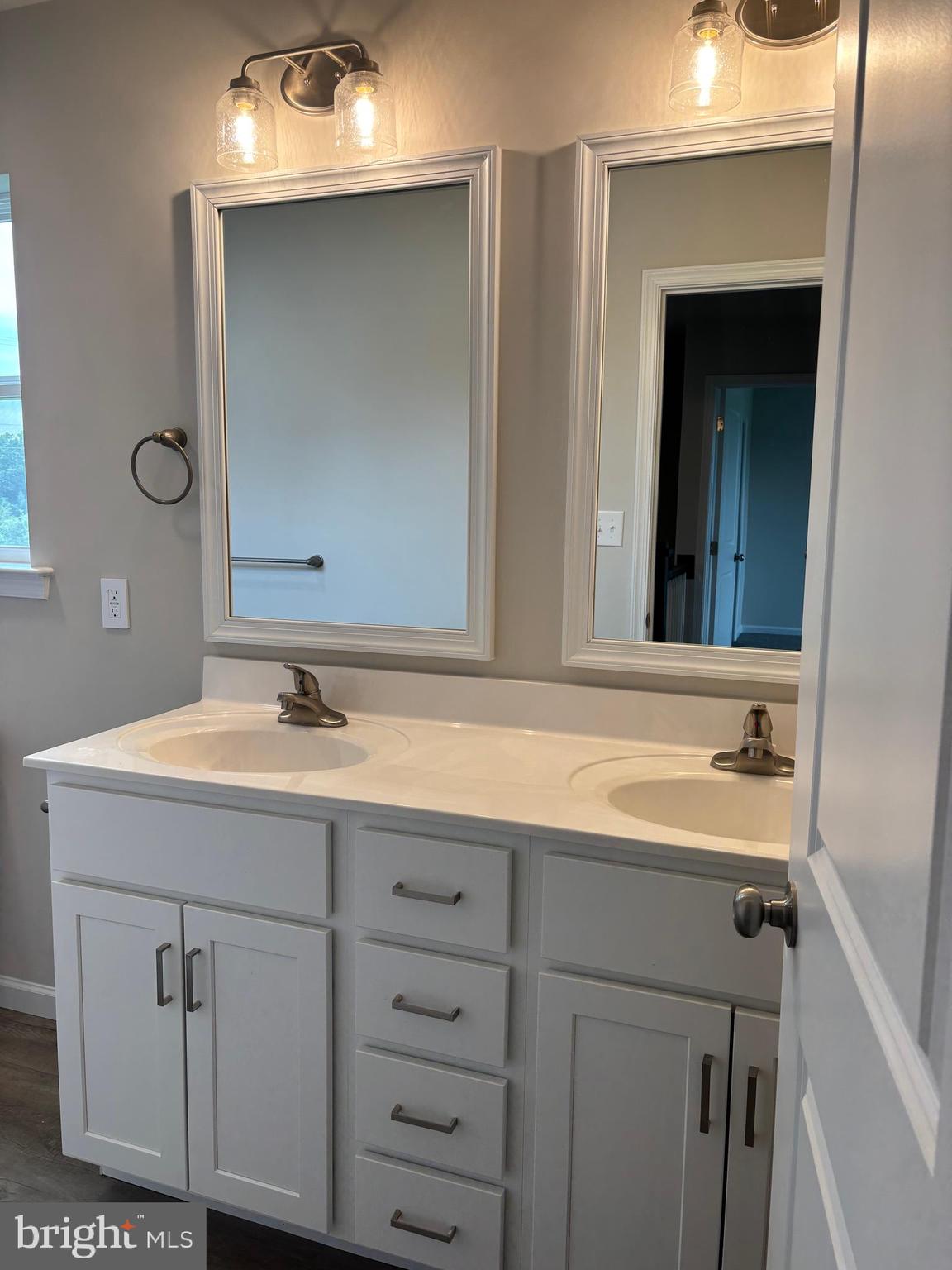 MCINTOSH FARMS - Residential