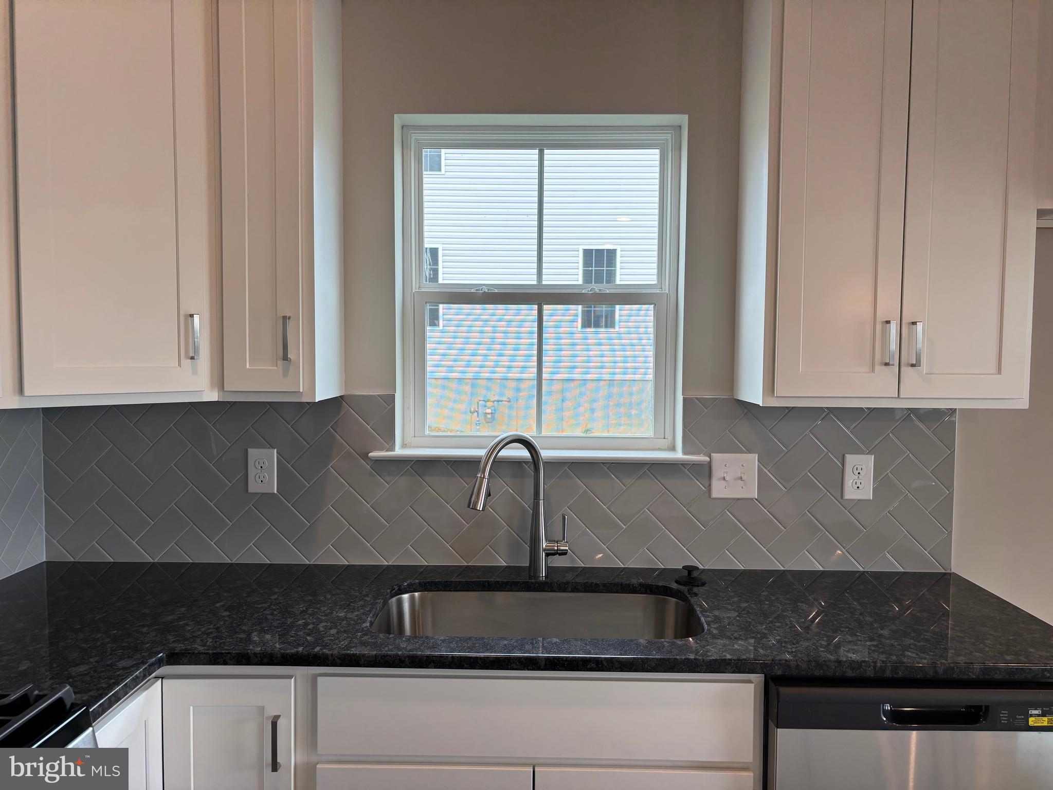 MCINTOSH FARMS - Residential