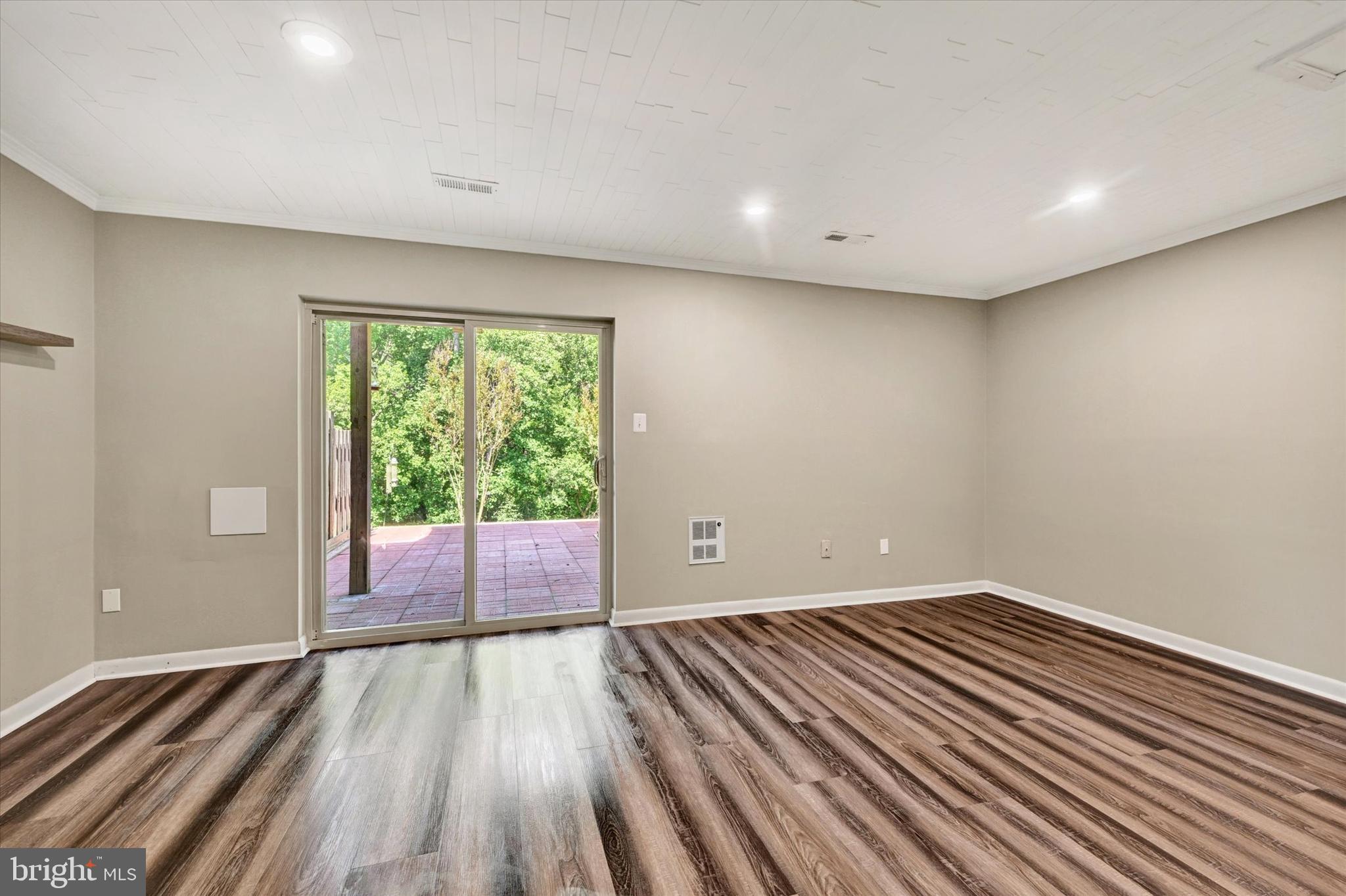 LOVETON FARMS - Residential