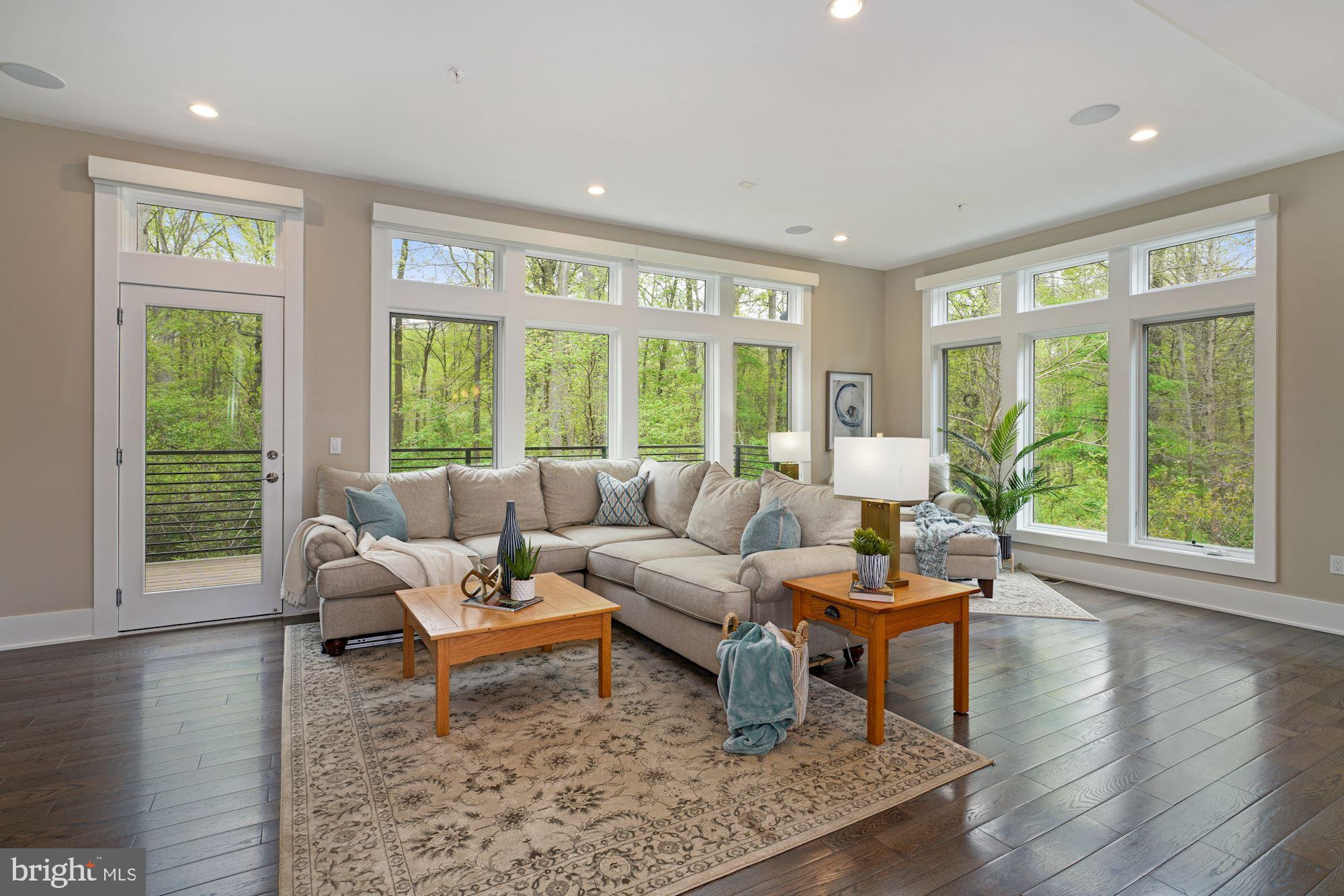 GROSVENOR HEIGHTS - Residential