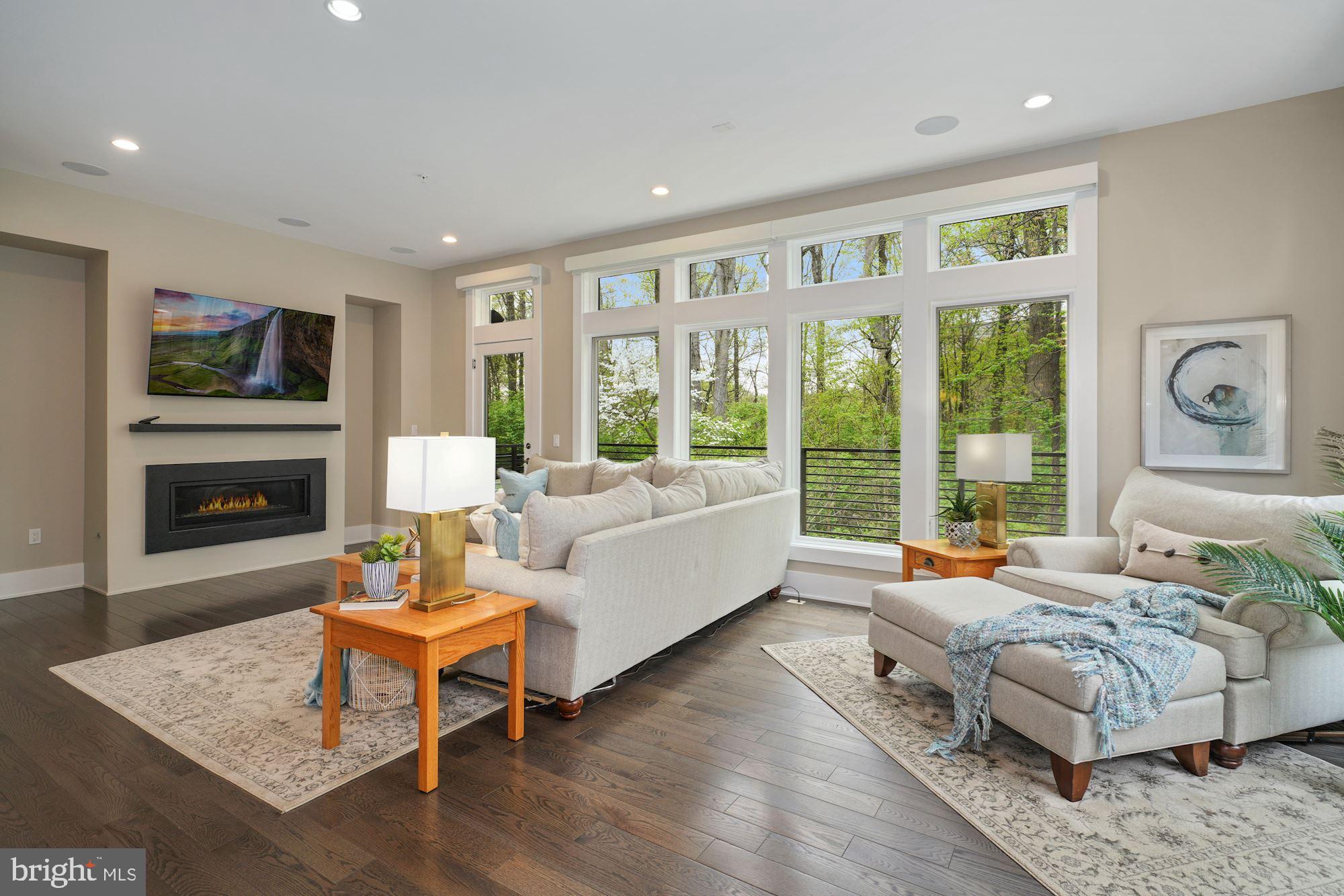GROSVENOR HEIGHTS - Residential