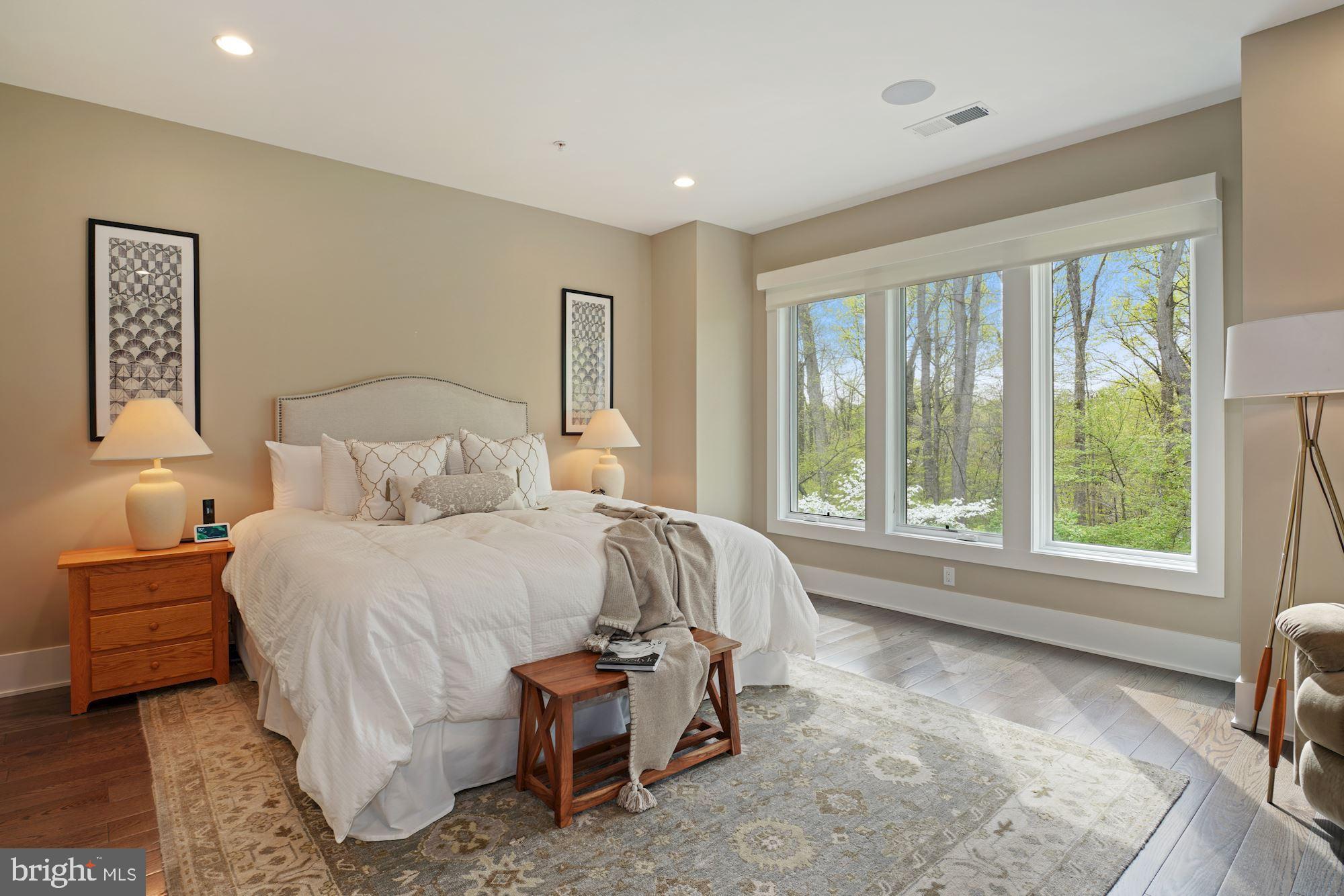 GROSVENOR HEIGHTS - Residential