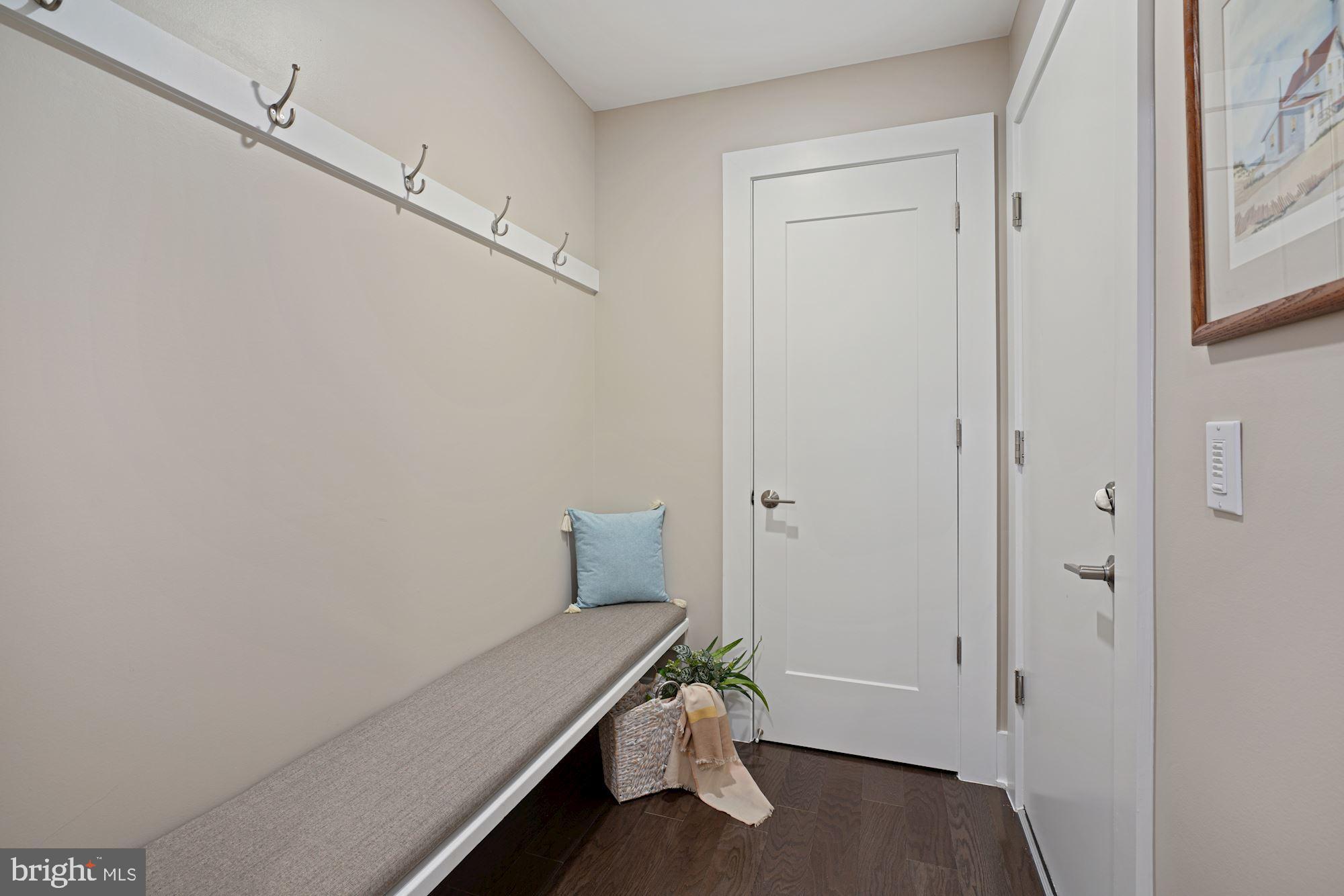 GROSVENOR HEIGHTS - Residential