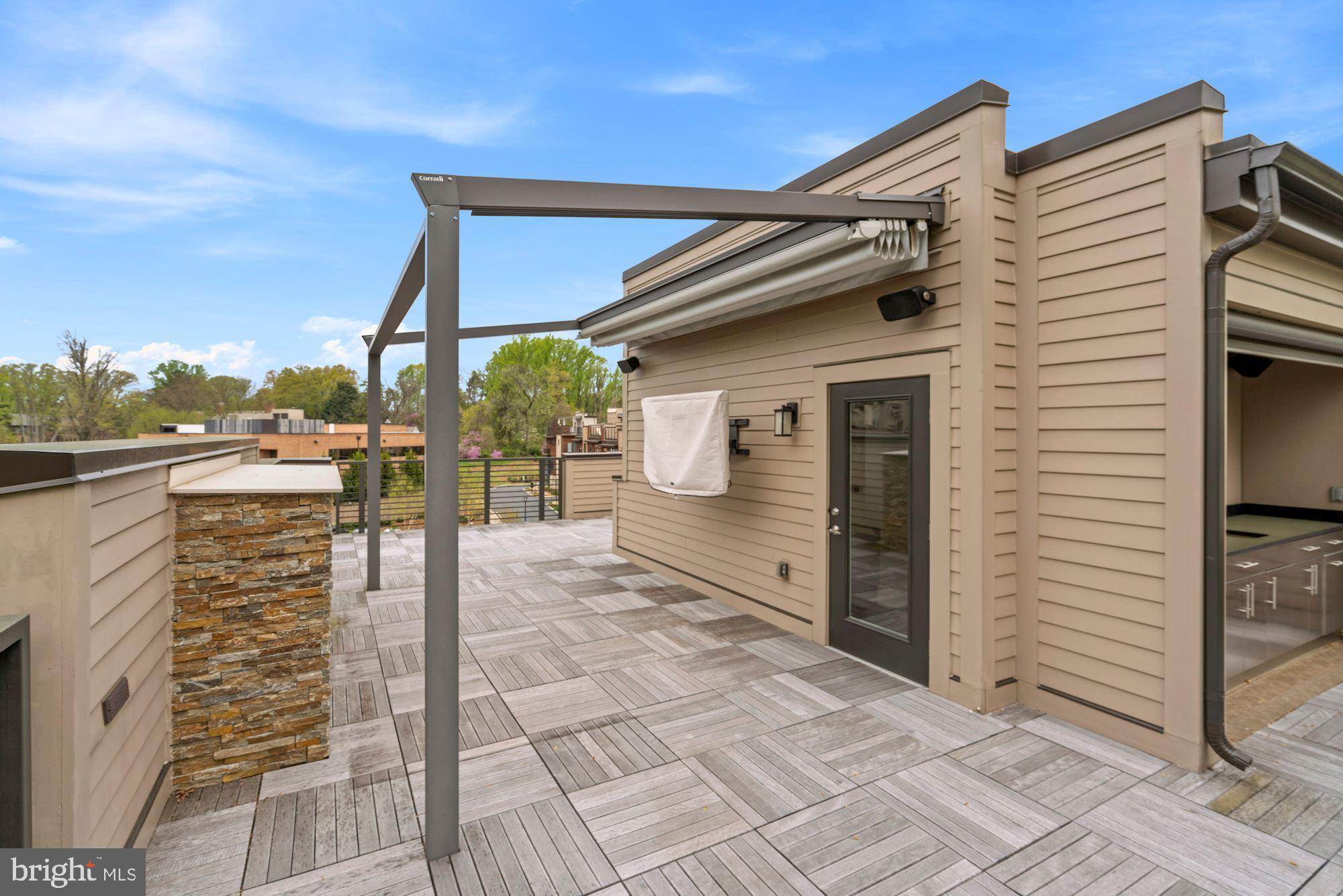 GROSVENOR HEIGHTS - Residential