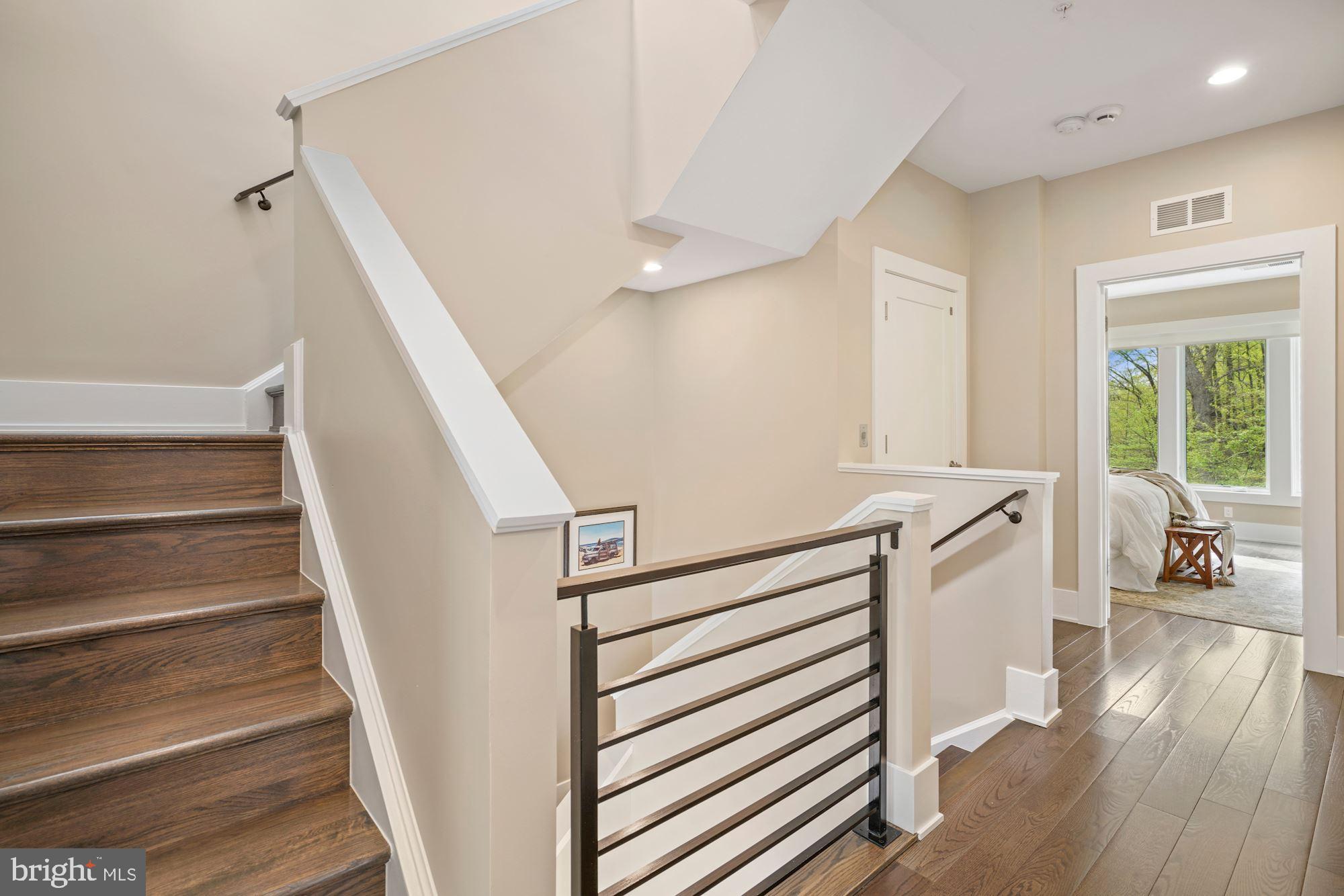 GROSVENOR HEIGHTS - Residential