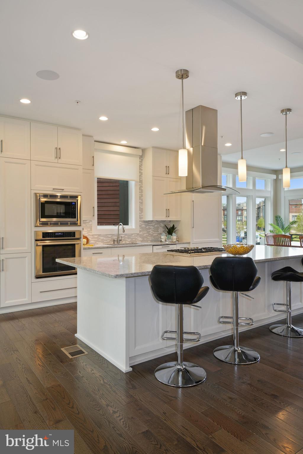 GROSVENOR HEIGHTS - Residential