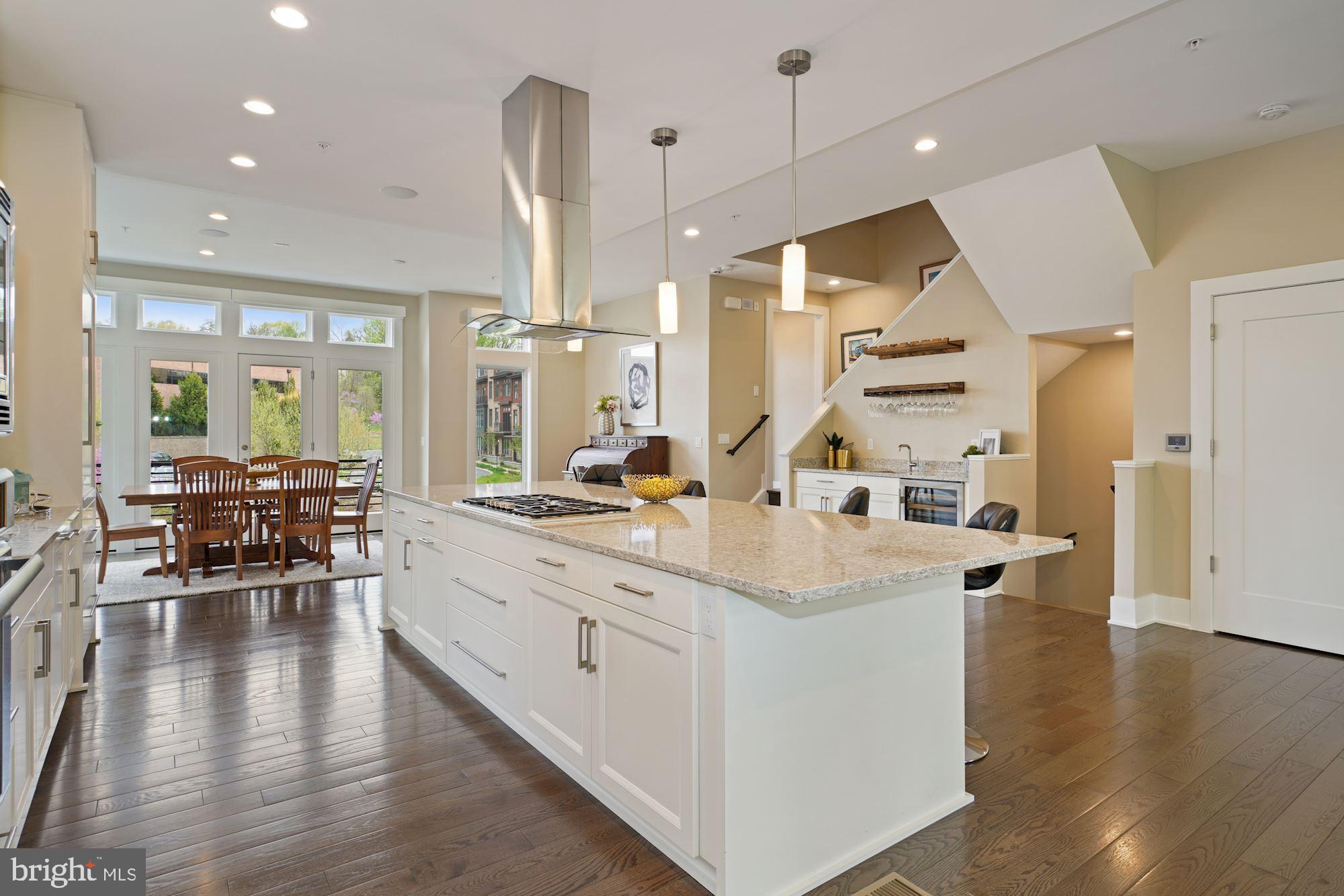 GROSVENOR HEIGHTS - Residential
