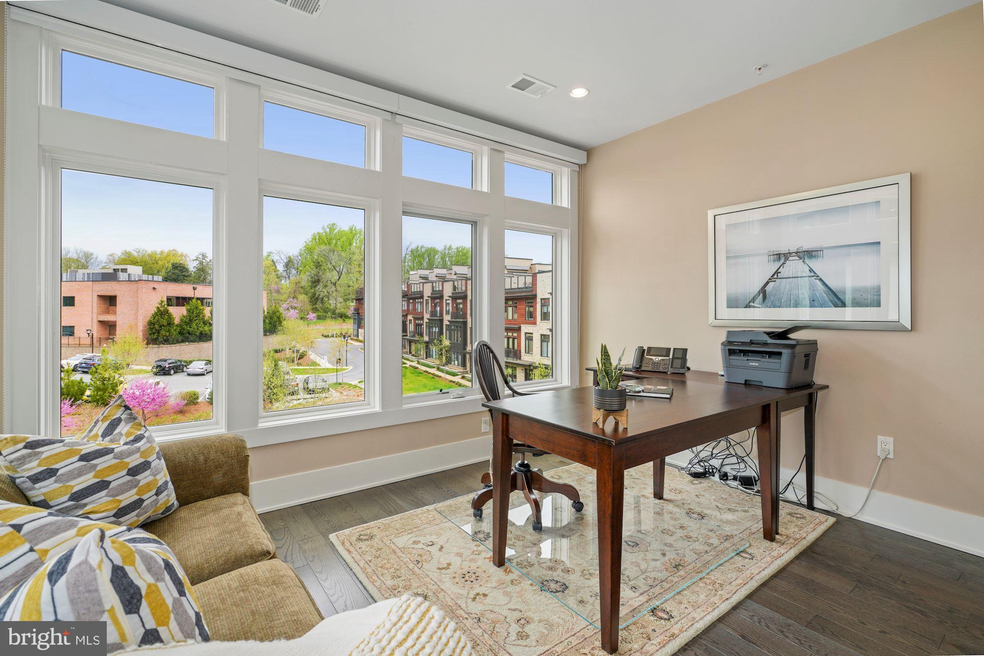GROSVENOR HEIGHTS - Residential