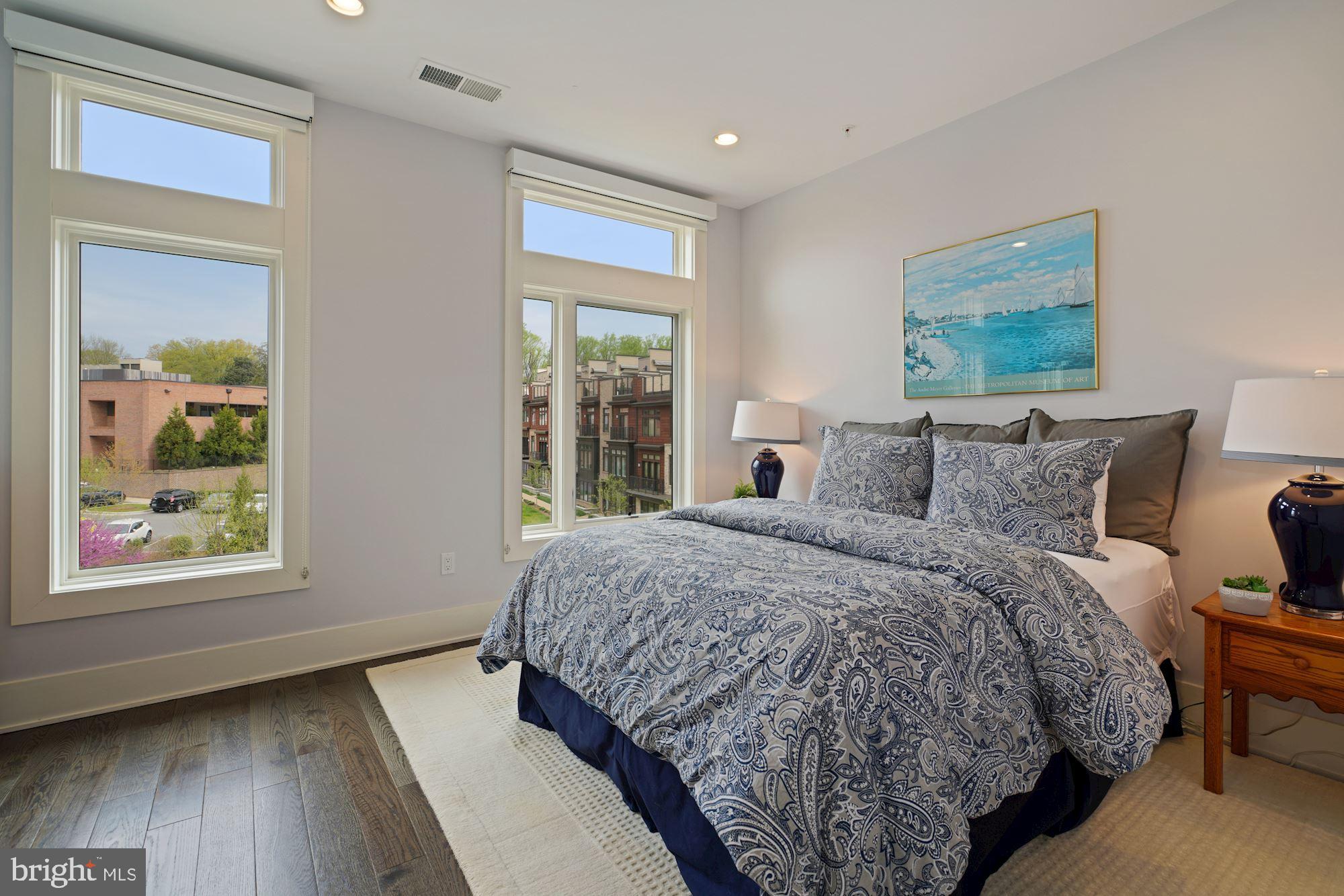 GROSVENOR HEIGHTS - Residential