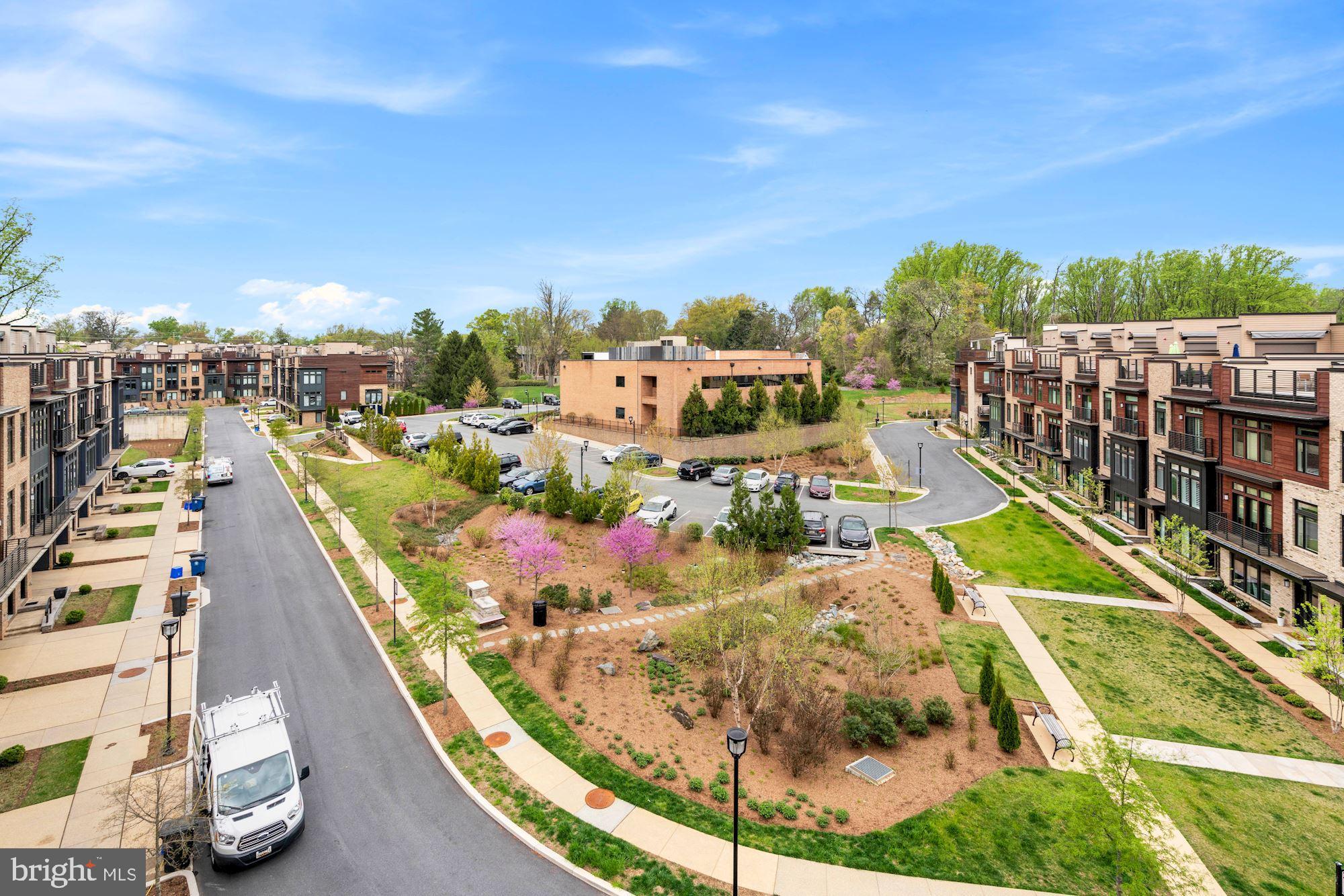 GROSVENOR HEIGHTS - Residential