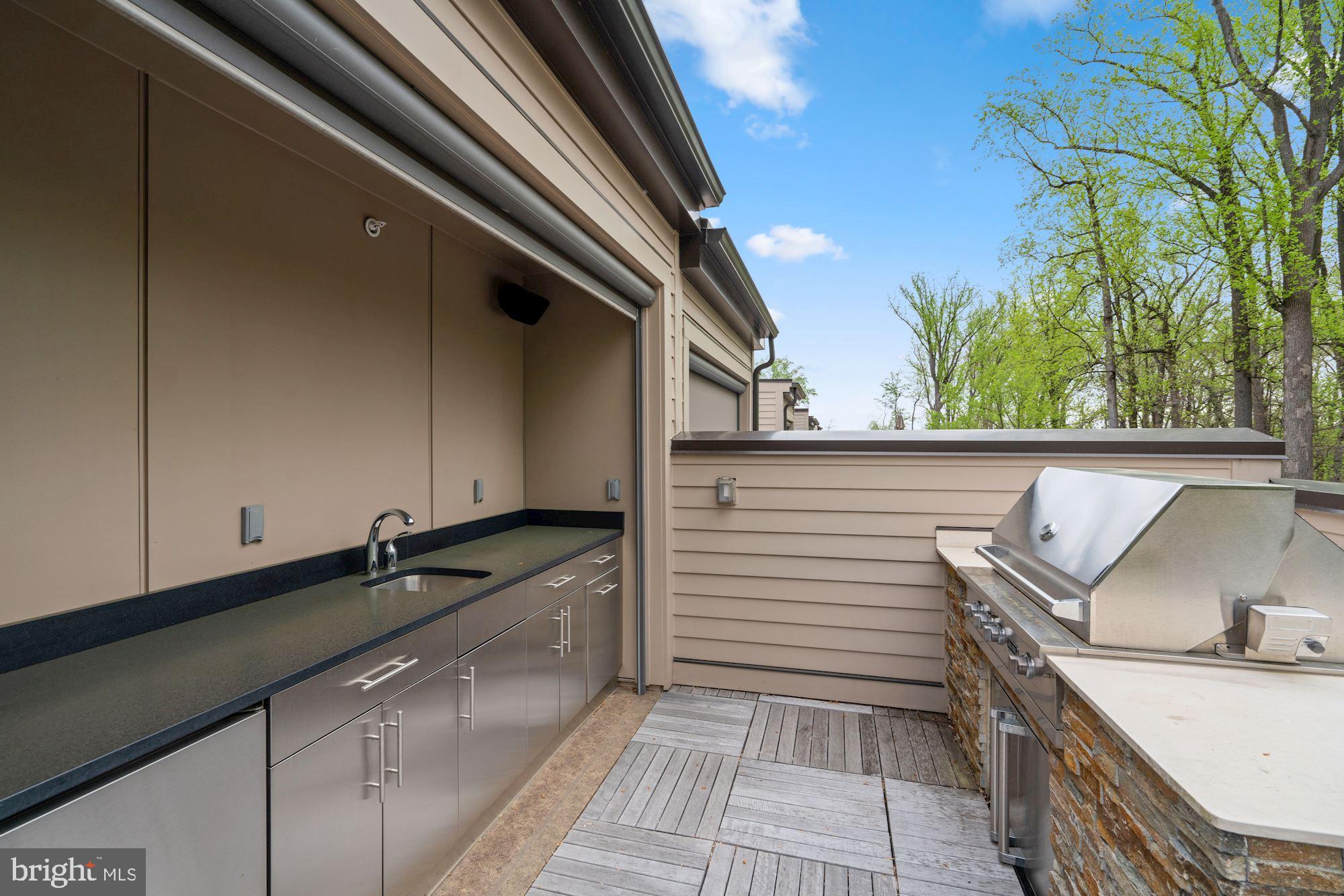 GROSVENOR HEIGHTS - Residential