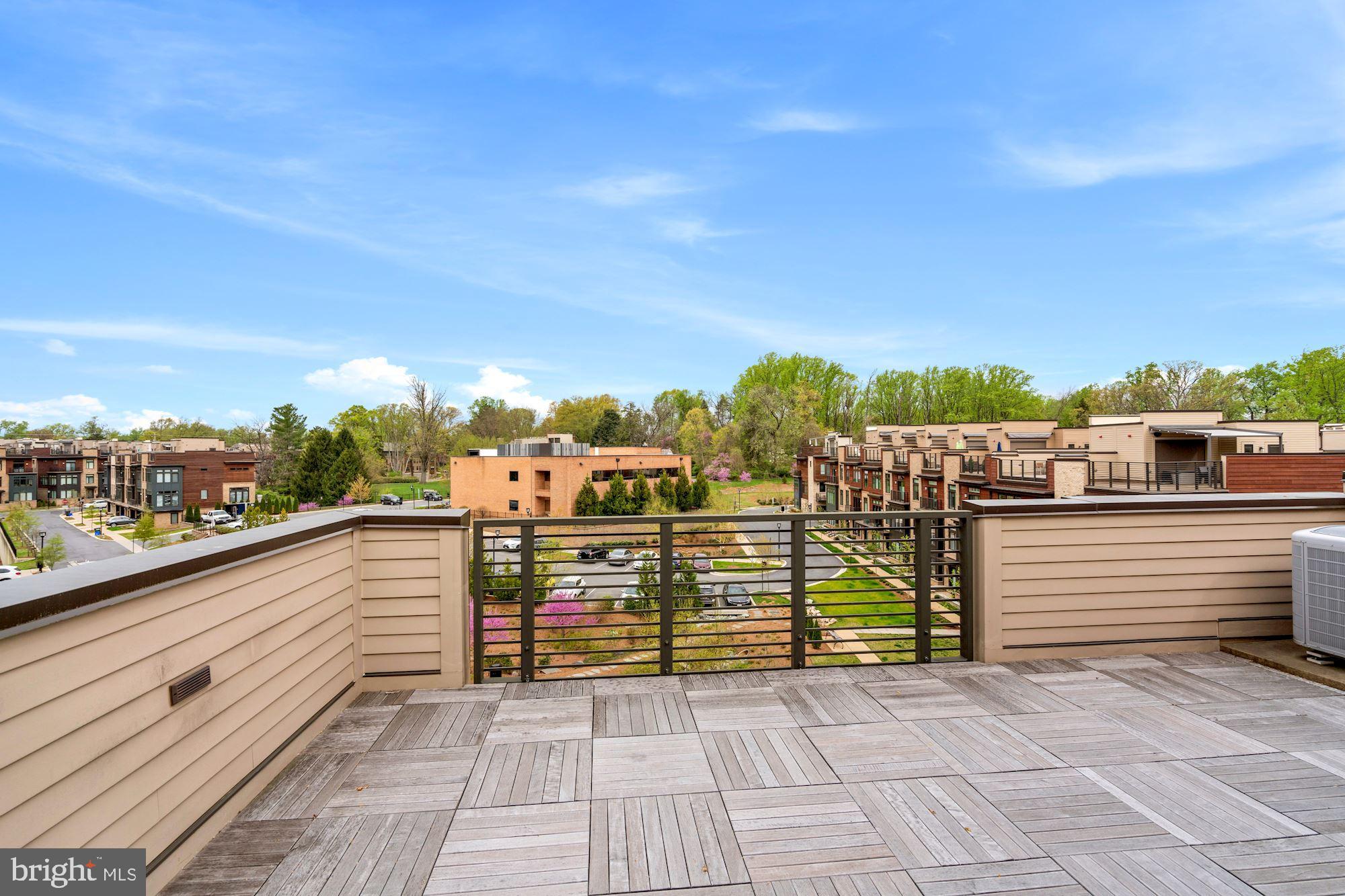 GROSVENOR HEIGHTS - Residential