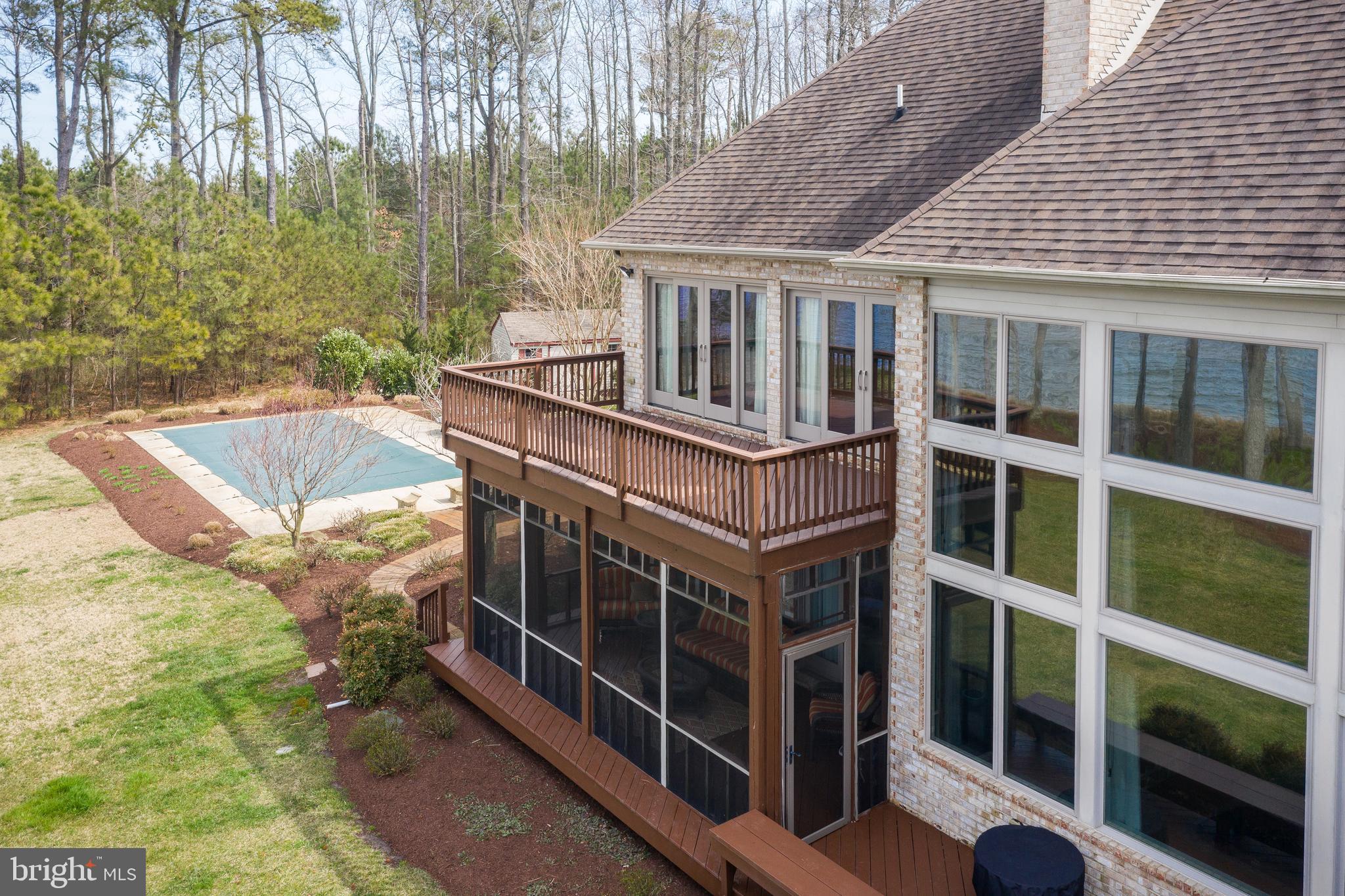 BLOODY POINT FARM - Residential