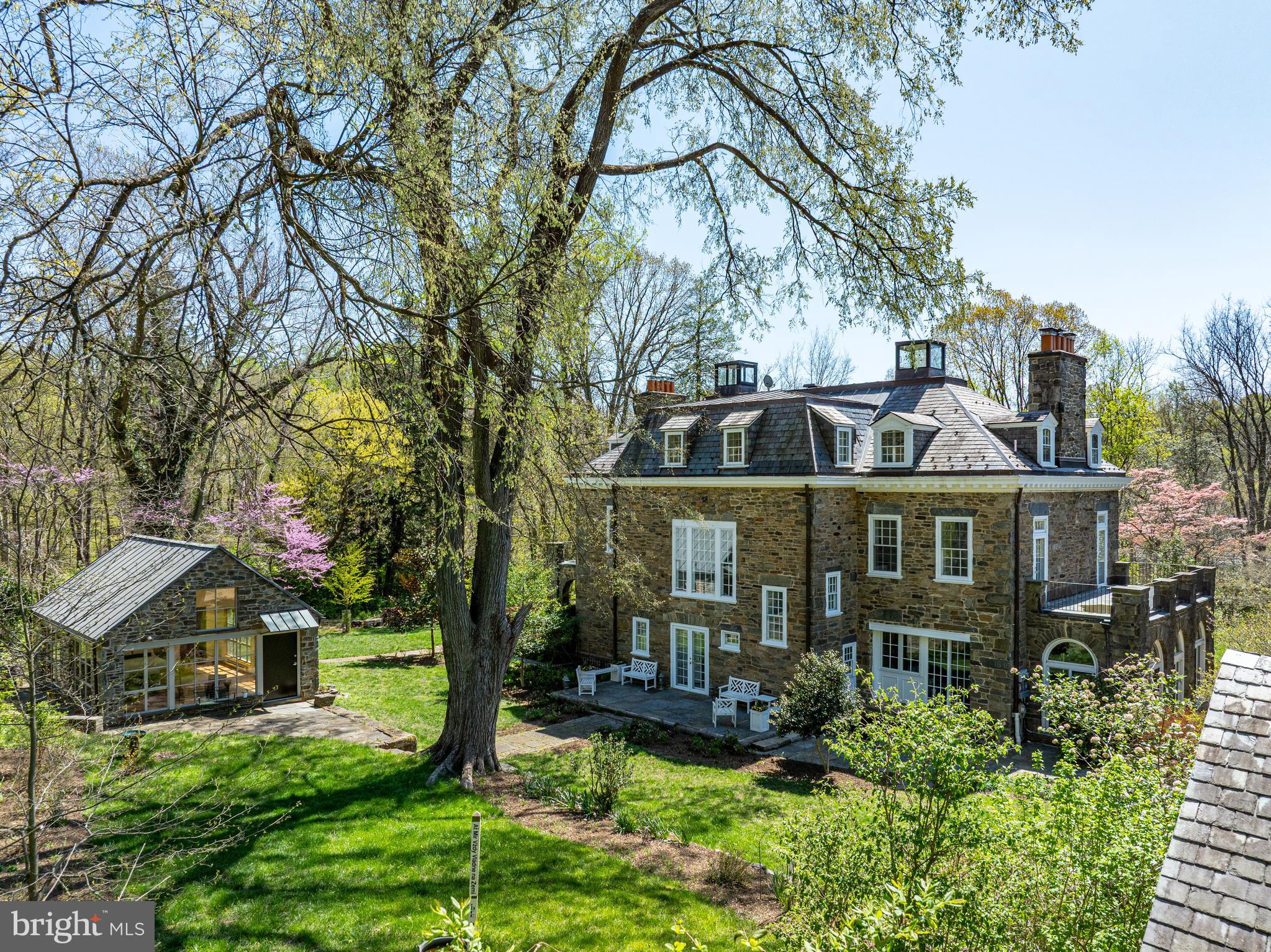 FOREST HILLS - Residential