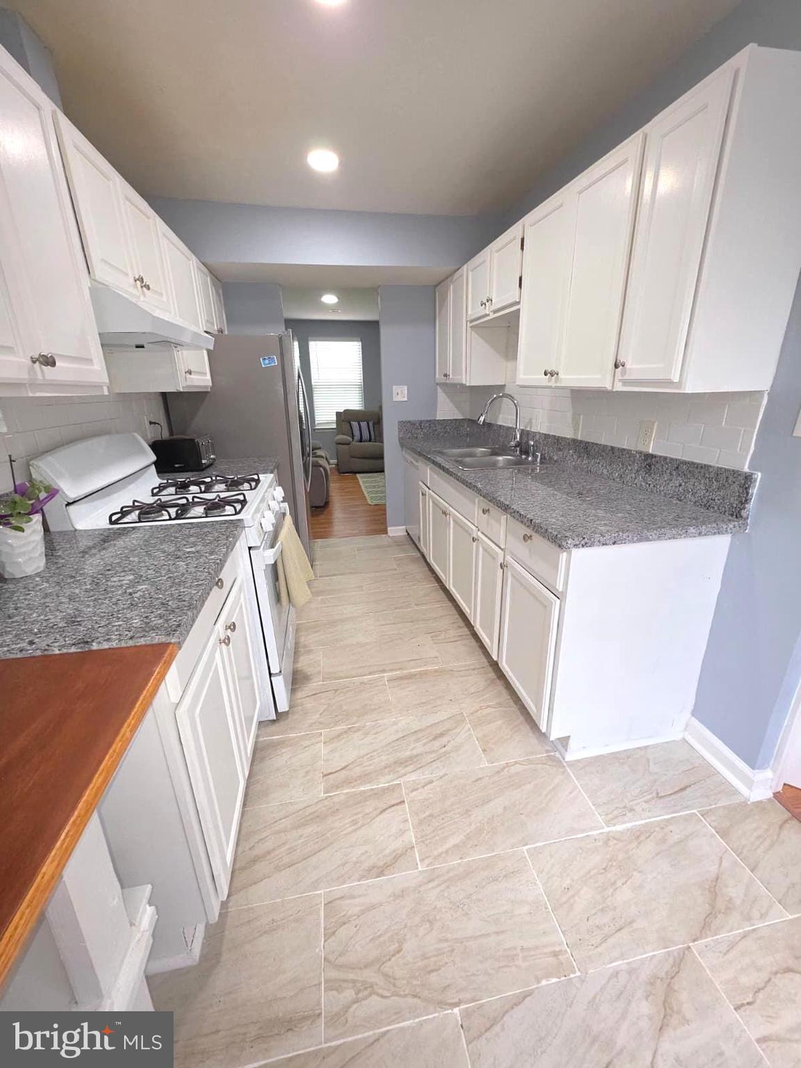 HUNTERS WOODS - Residential