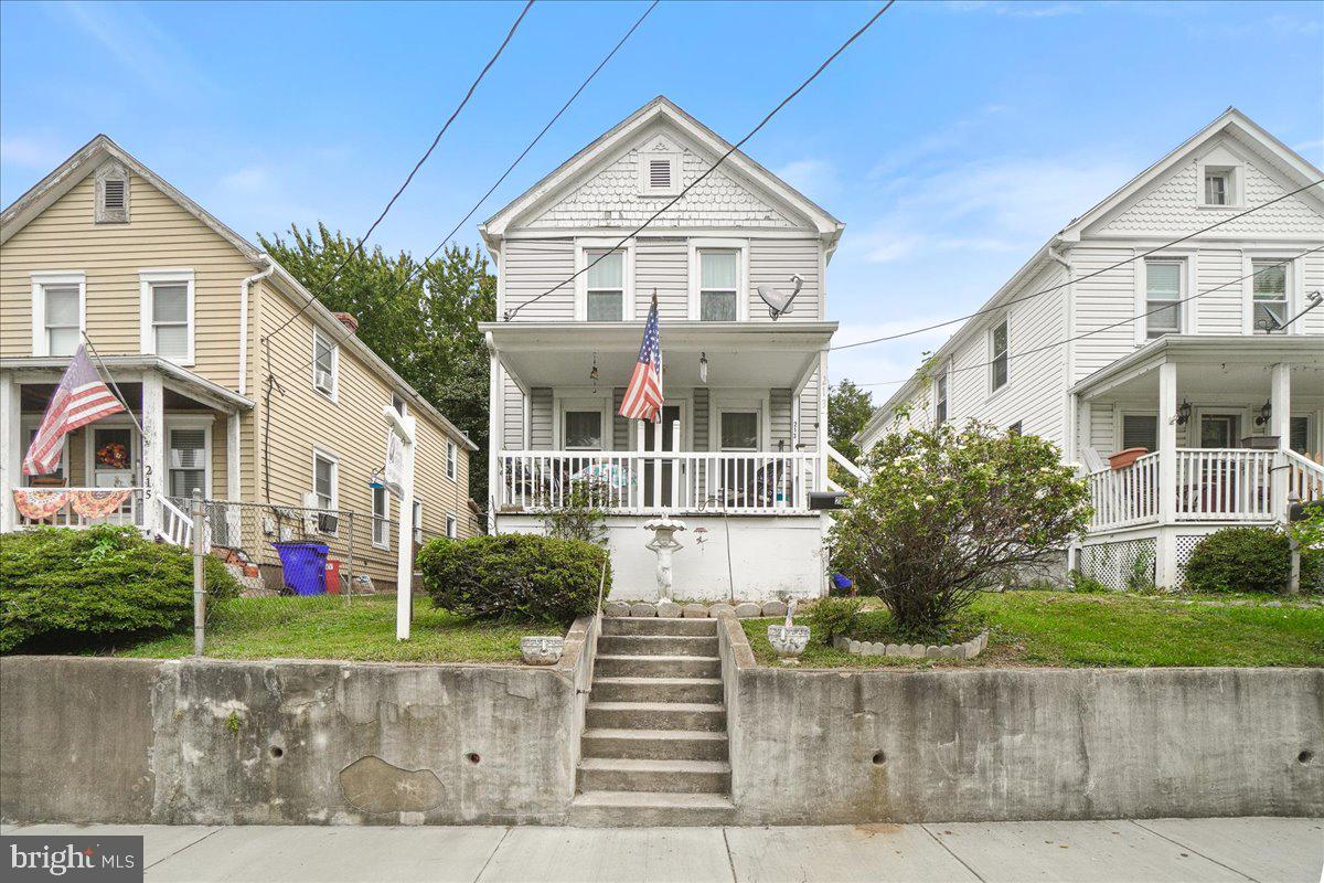 This charming single-family home boasts three bedrooms and one and a half bathrooms. Enjoy outdoor living with a fenced-in backyard, a welcoming covered porch, and a partially covered back patio perfect for relaxing. Located close to the Marc Train, schools, restaurants, and shopping- this home ensures easy commuting and accessibility. 

The current owners are in the process of moving.