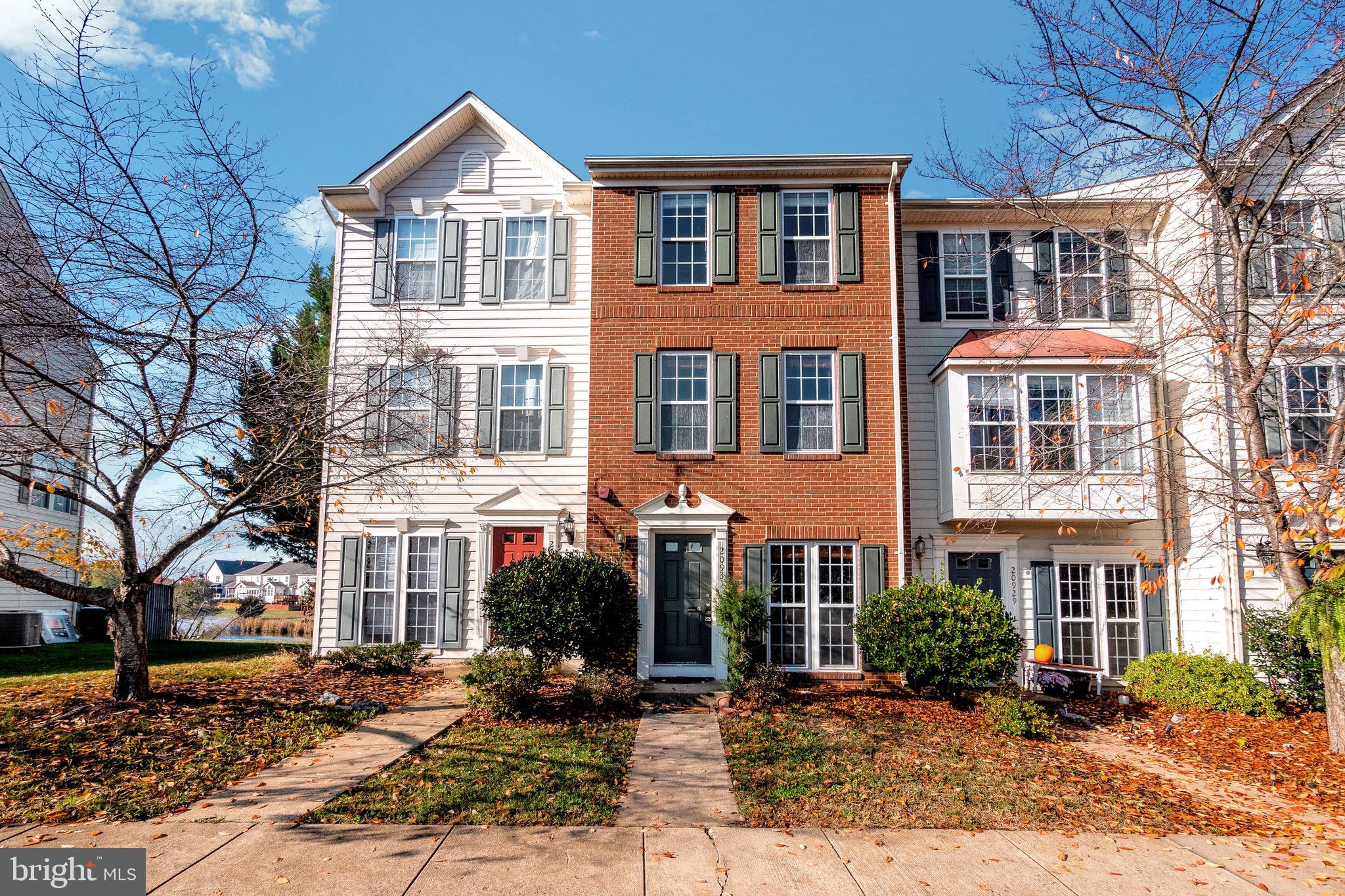 ASHBURN VILLAGE - Residential Lease