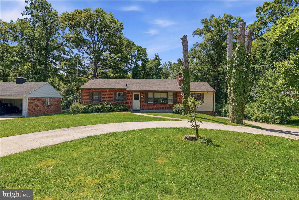 CHRIS MAR MANOR - Residential