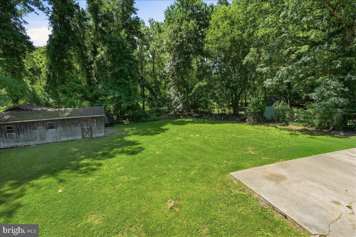 CHRIS MAR MANOR - Residential