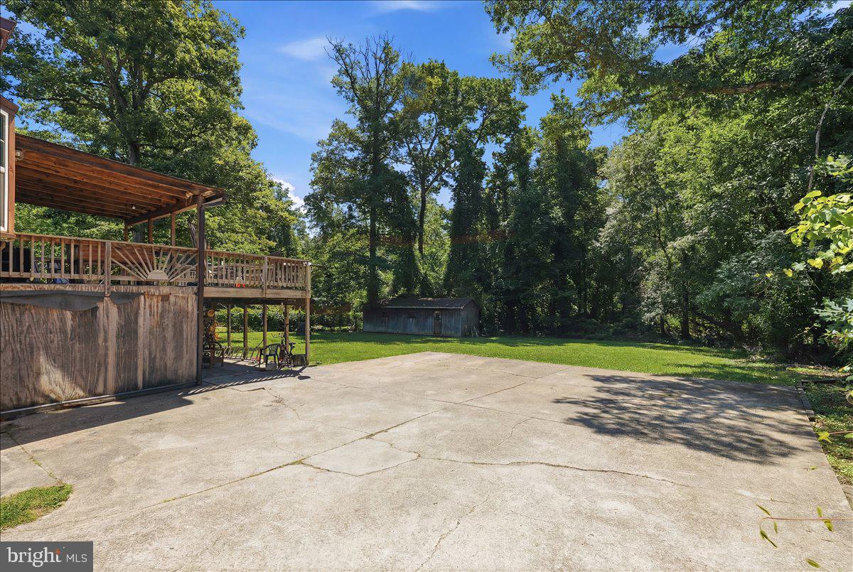 CHRIS MAR MANOR - Residential