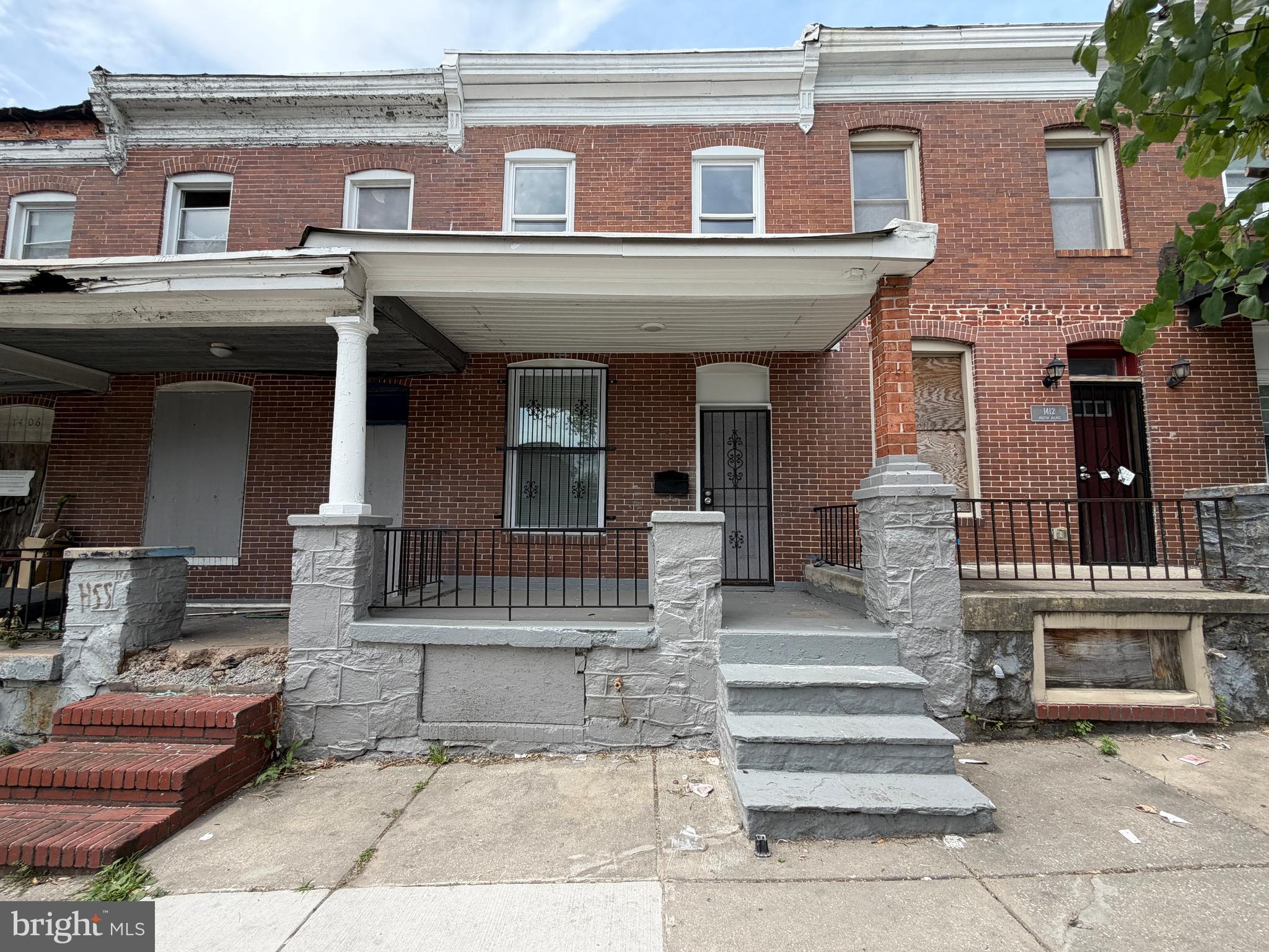 Property renovated - 3BR 1.5BA - move in condition