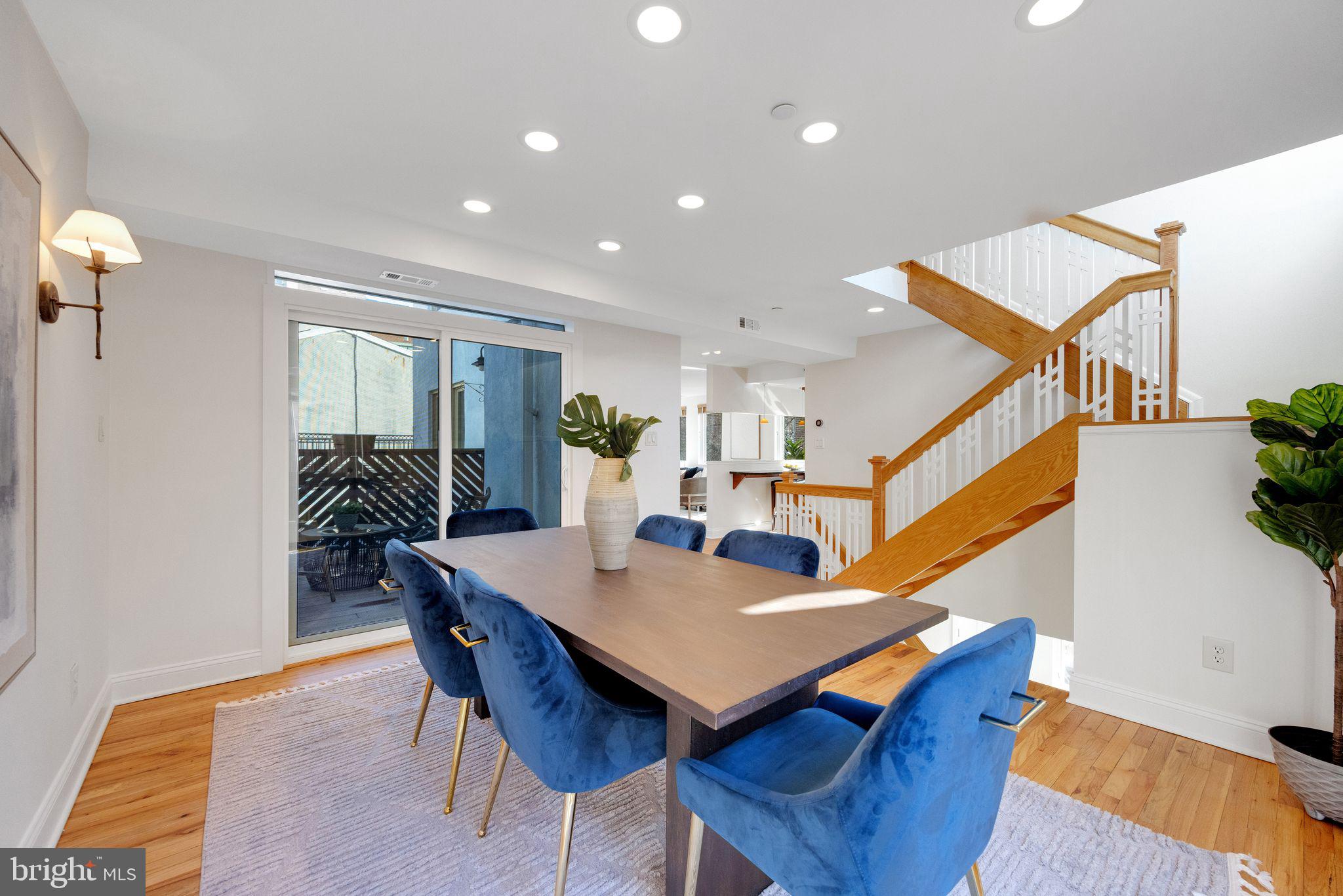 WASHINGTON SQ WEST - Residential Income