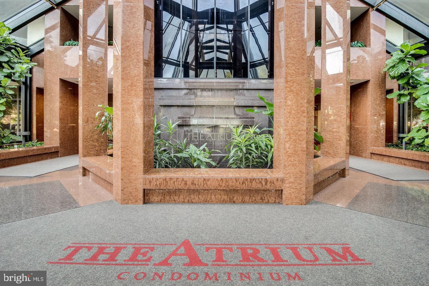 ROSSLYN - Residential Lease