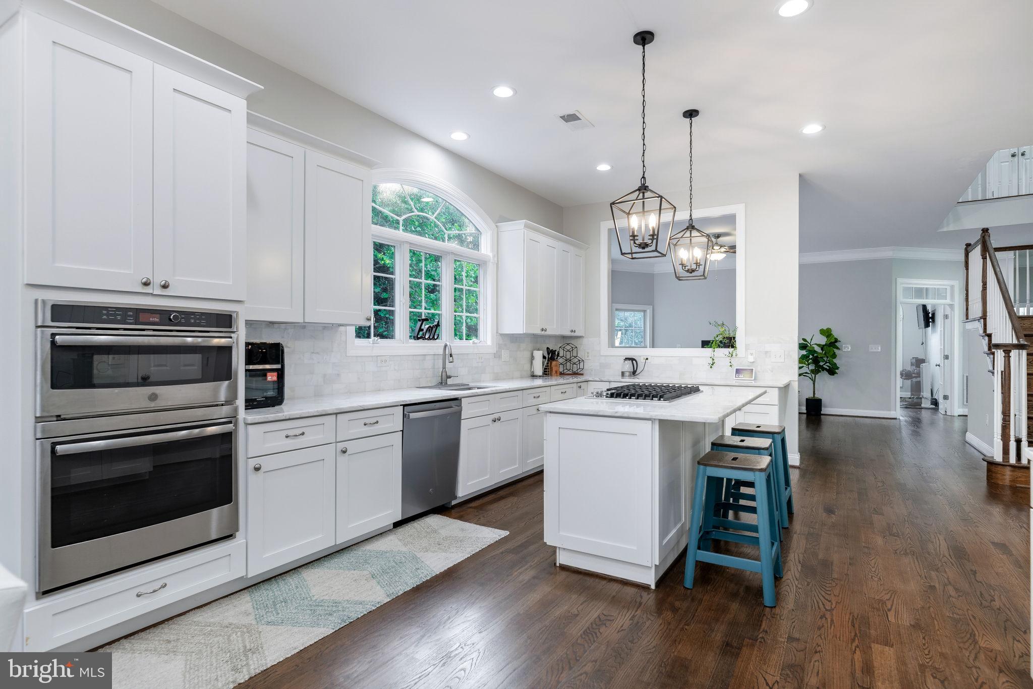 HIGHGROVE ESTATES - Residential