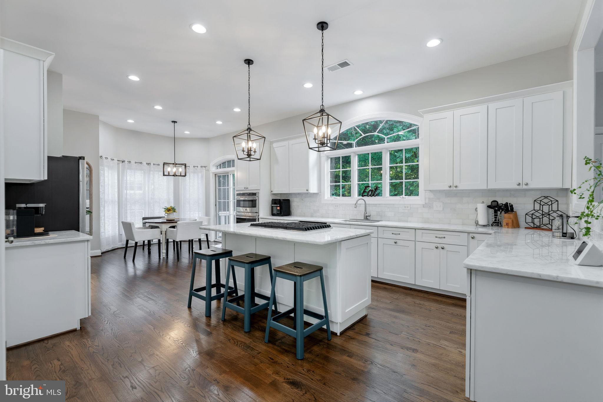 HIGHGROVE ESTATES - Residential