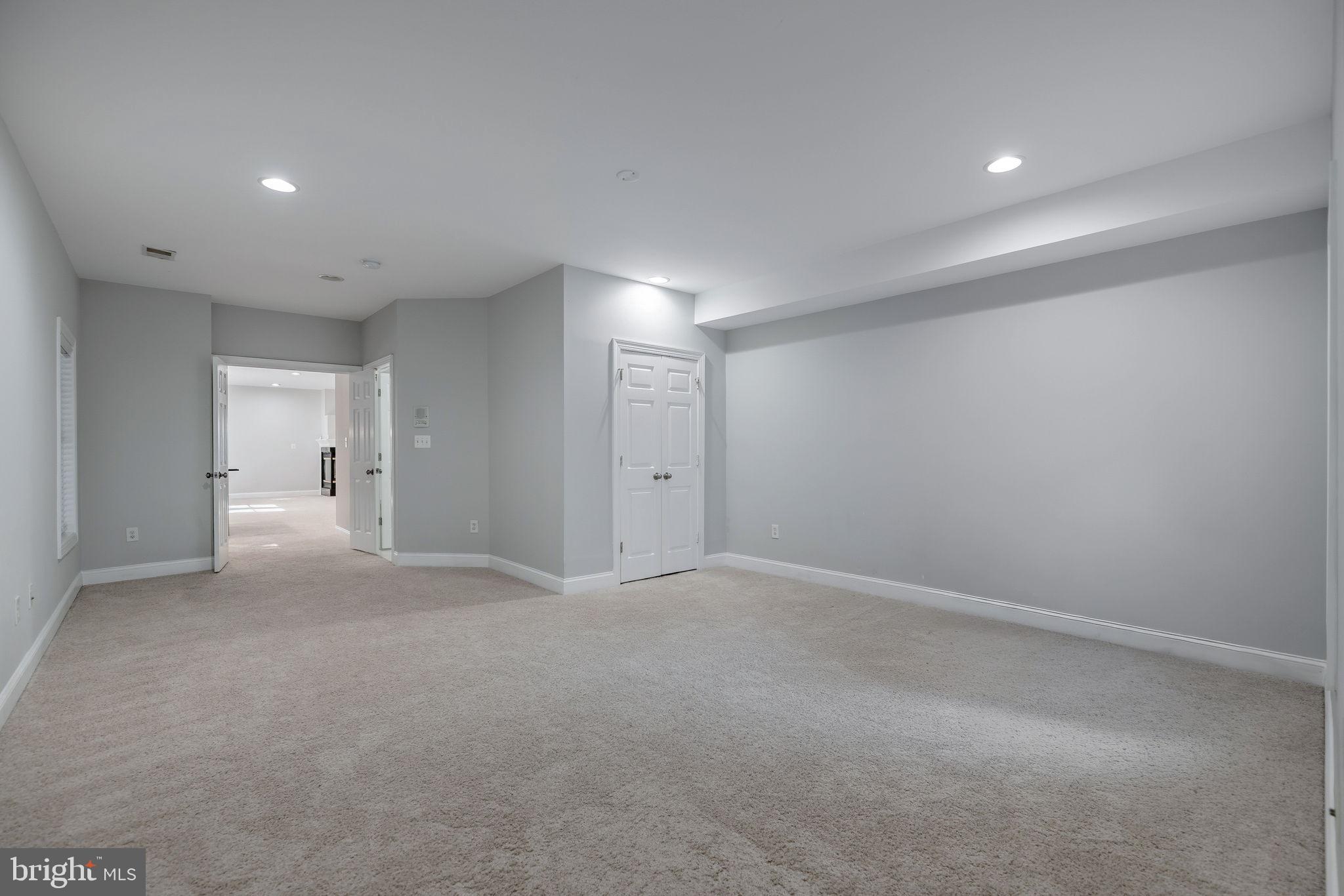 HIGHGROVE ESTATES - Residential