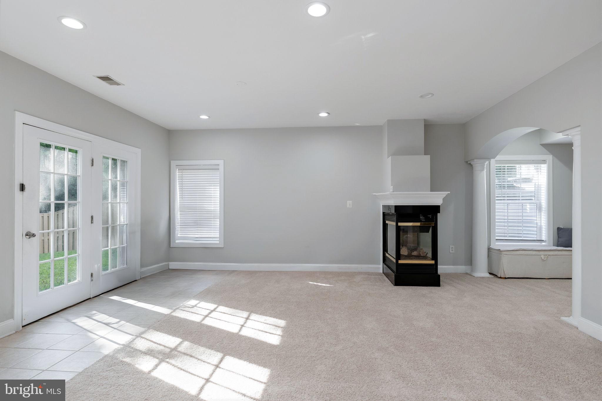 HIGHGROVE ESTATES - Residential
