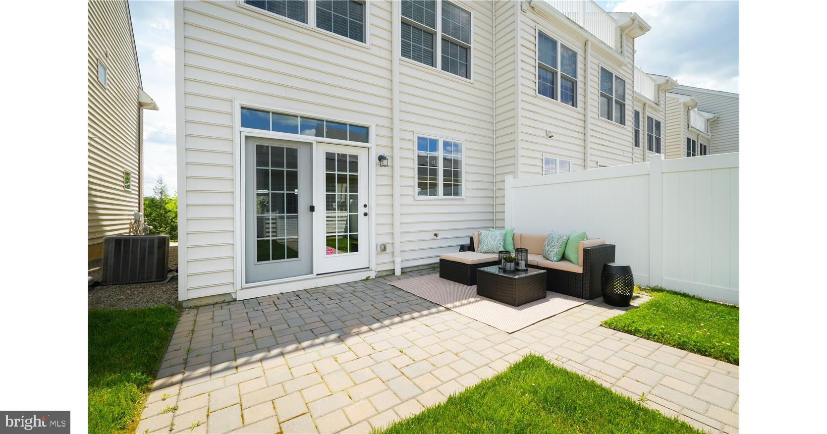 MAGNOLIA PLACE - Residential