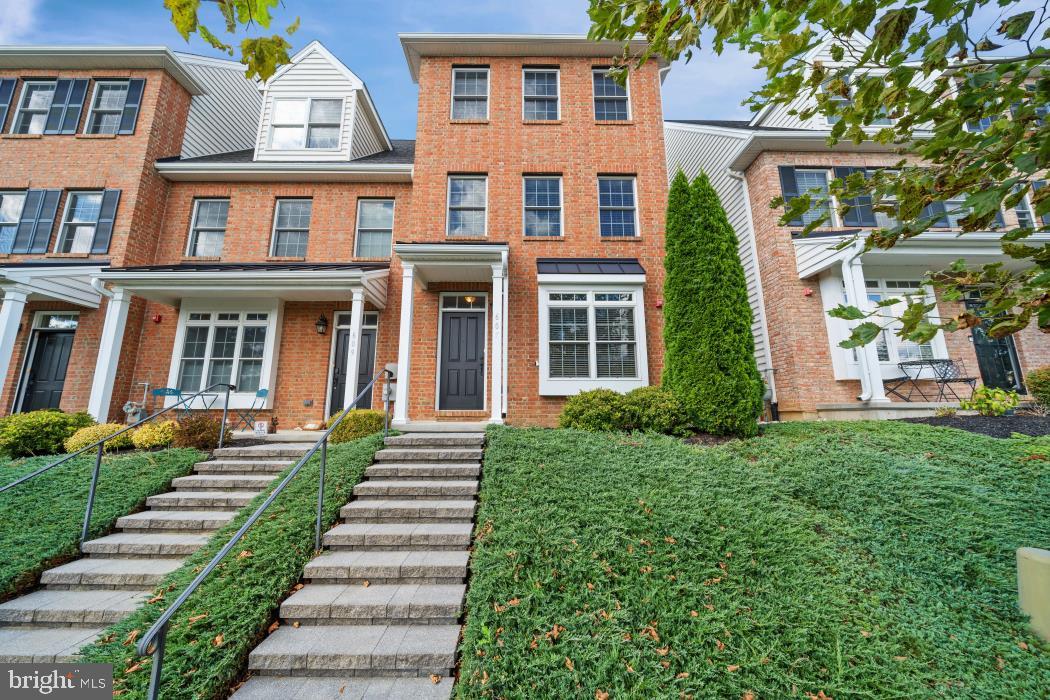 MAGNOLIA PLACE - Residential