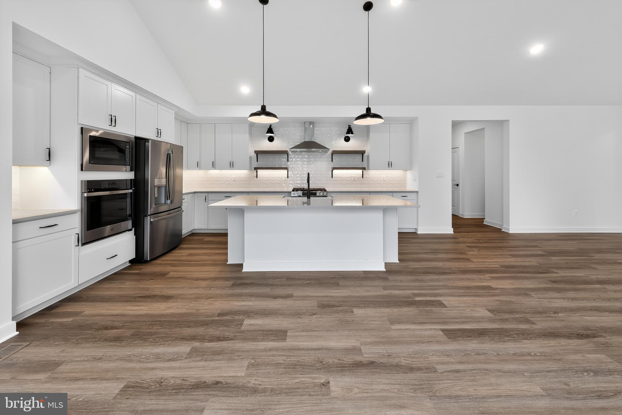 FOUR SEASONS AT HATTERAS HILLS - Residential