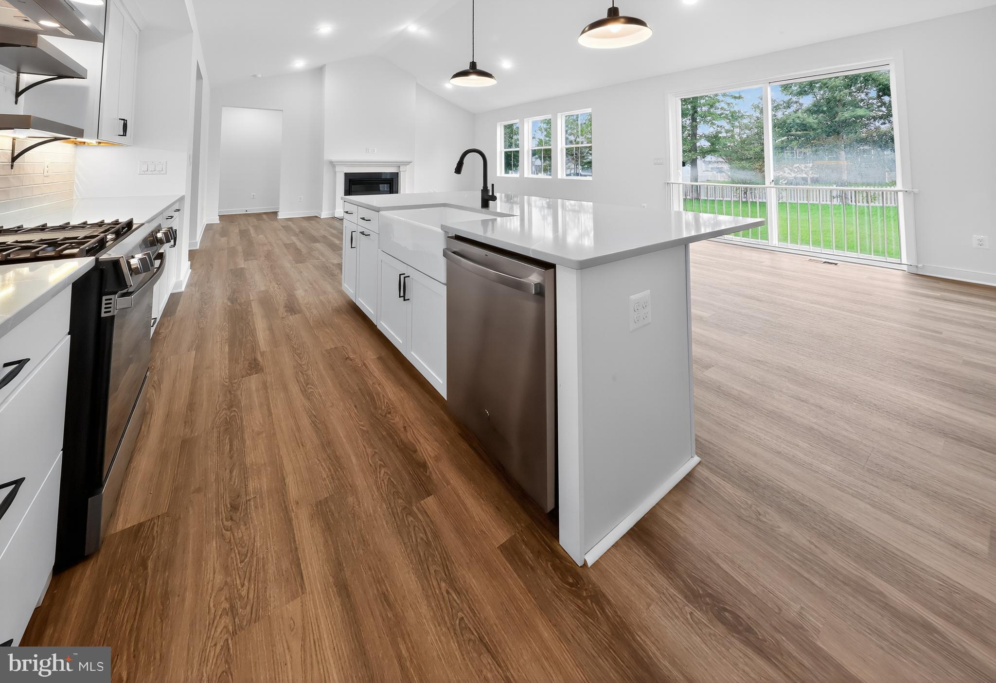FOUR SEASONS AT HATTERAS HILLS - Residential
