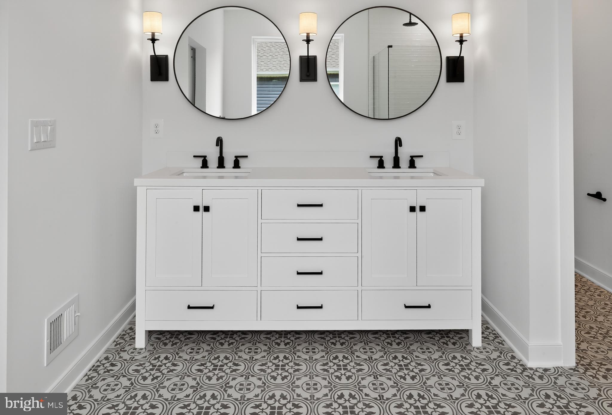 FOUR SEASONS AT HATTERAS HILLS - Residential