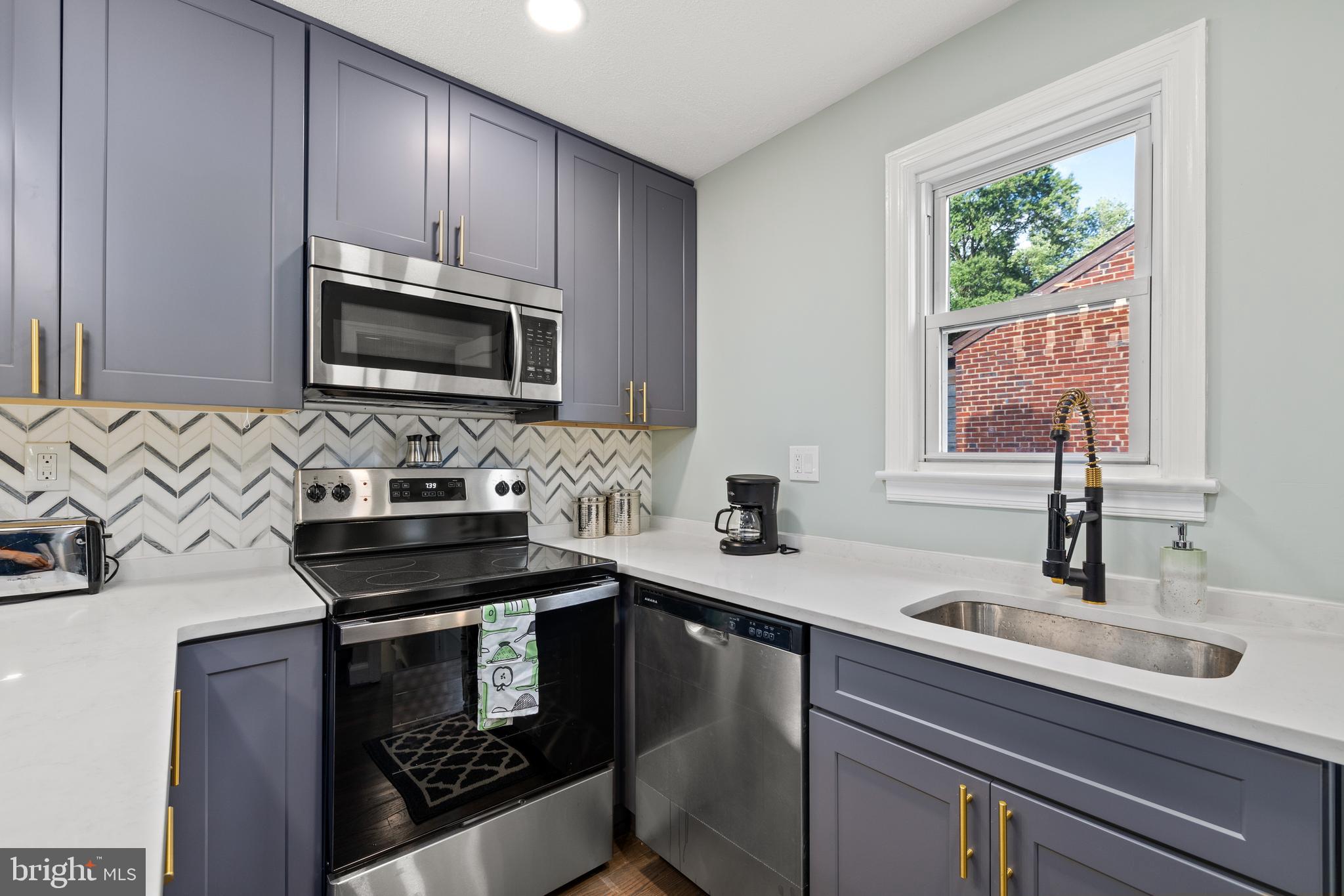 HOLLYWOOD ADDN - Residential