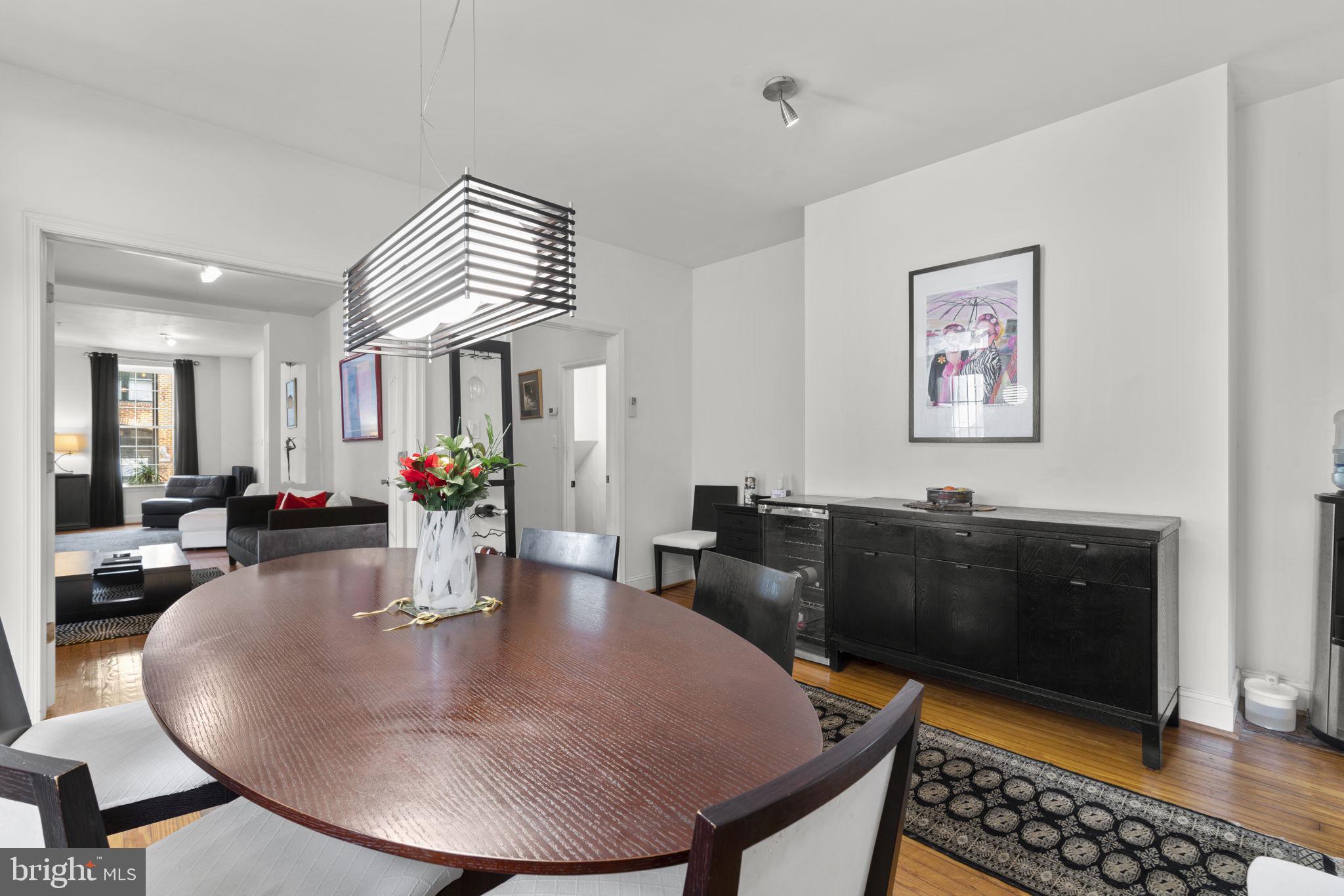 LITTLE ITALY - Commercial Sale
