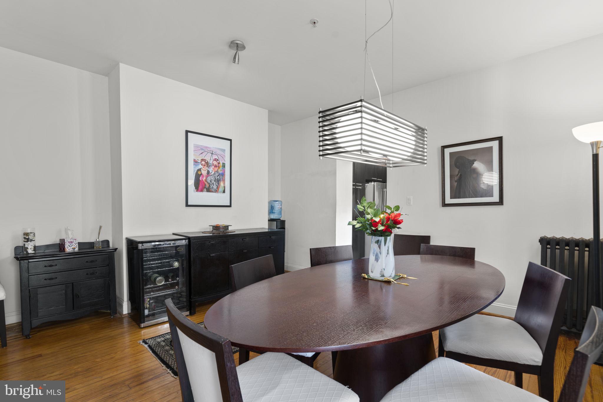 LITTLE ITALY - Commercial Sale