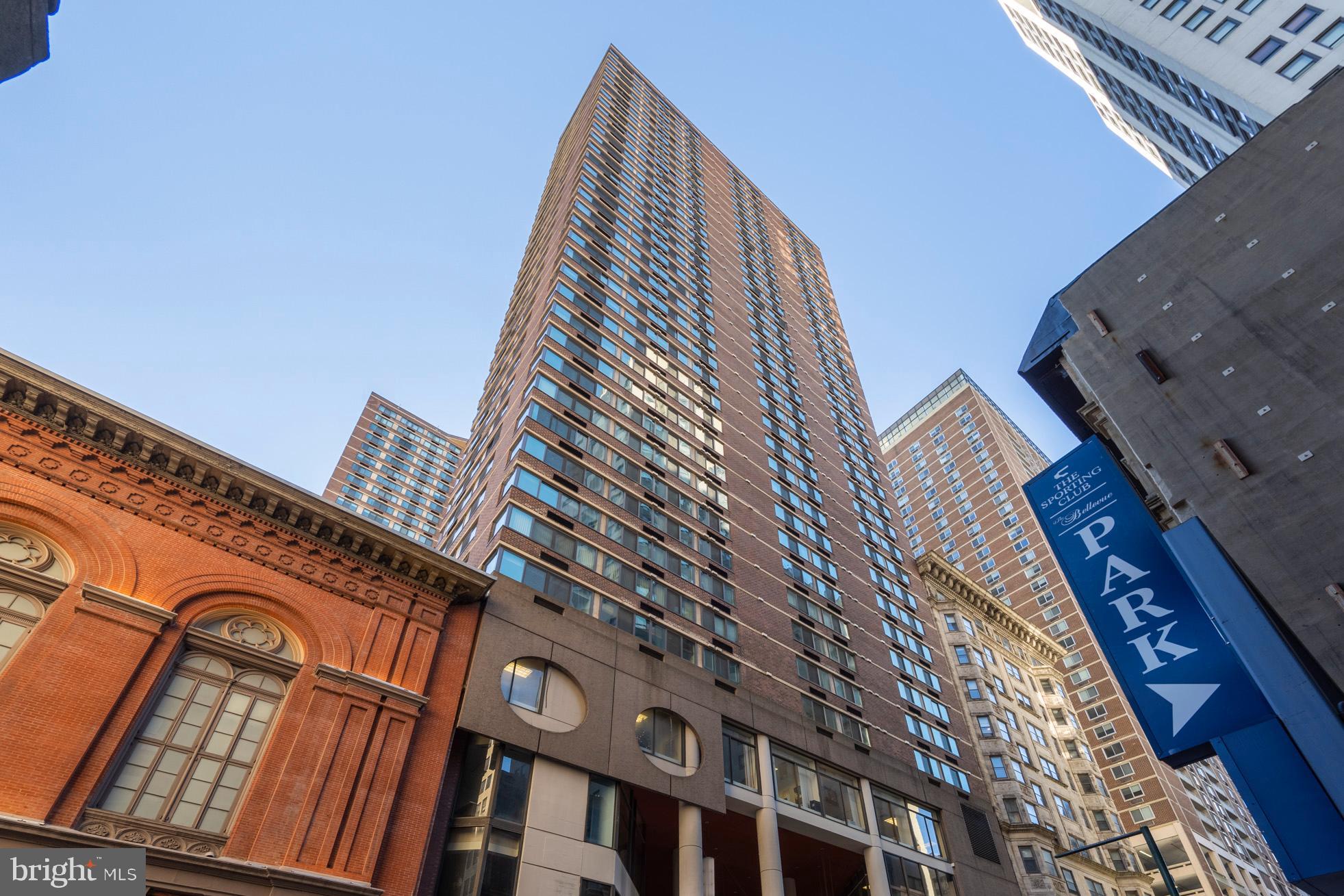 AVENUE OF THE ARTS - Residential
