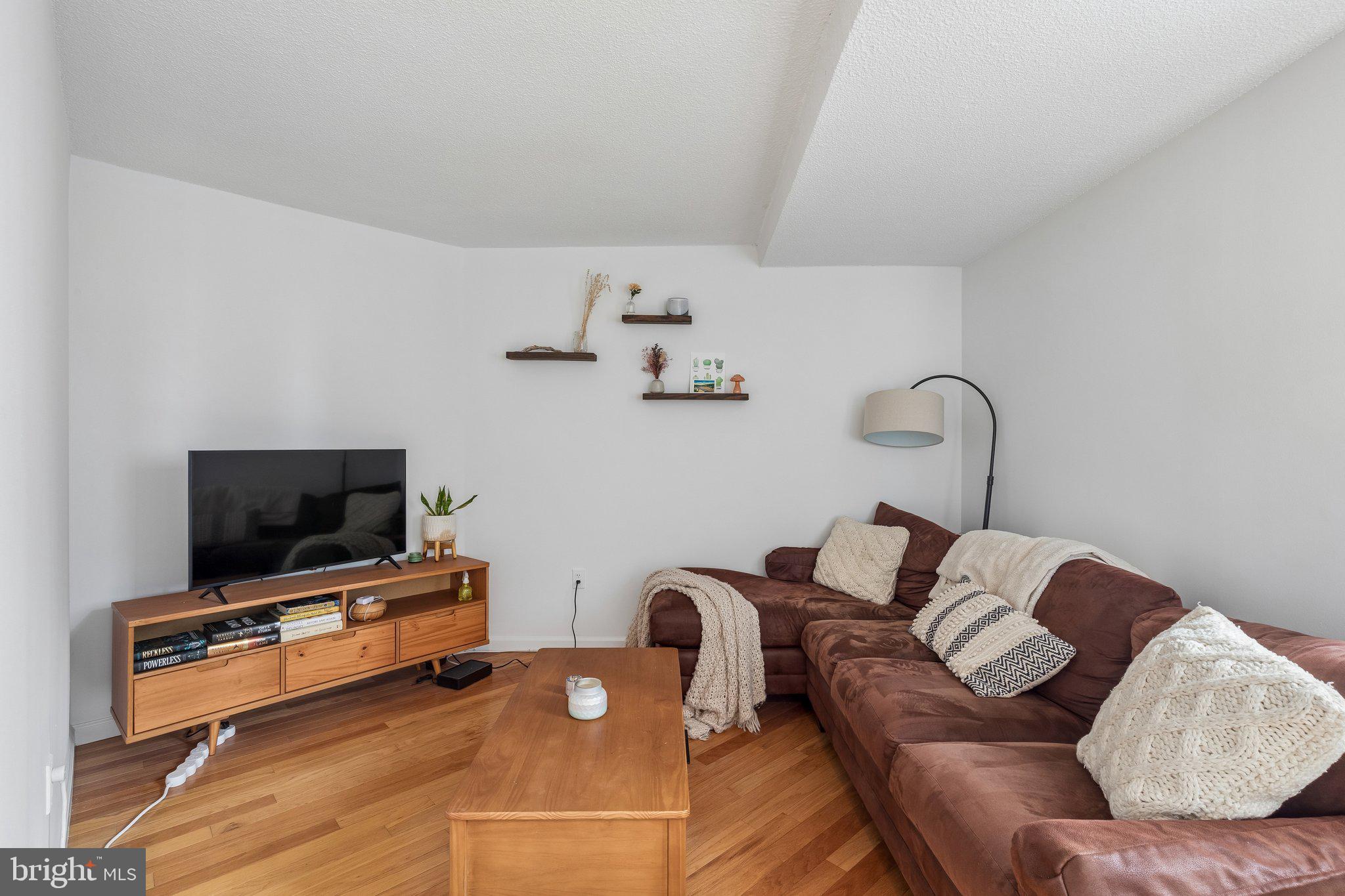 AVENUE OF THE ARTS - Residential
