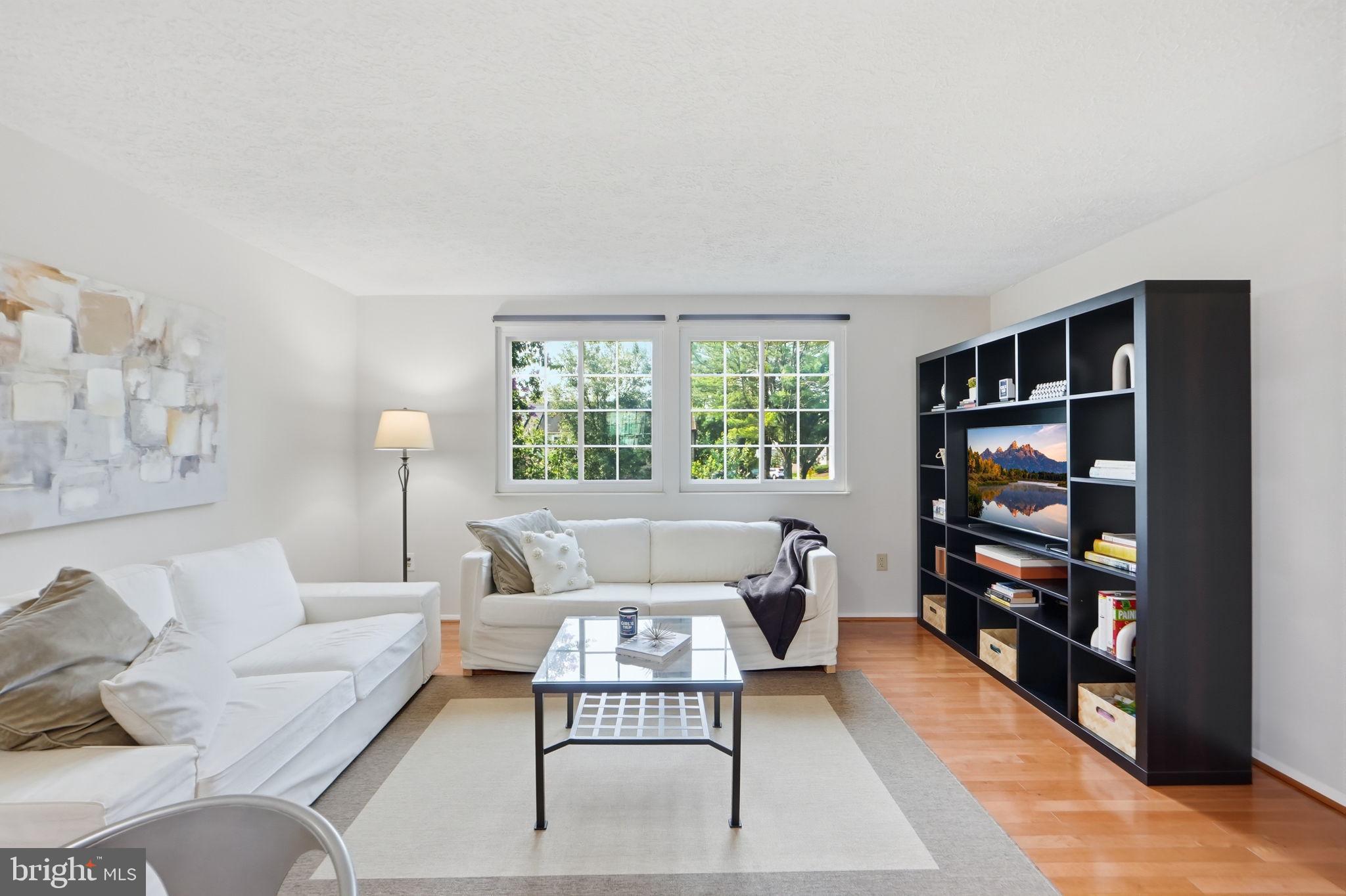 OAK SPRINGS - Residential