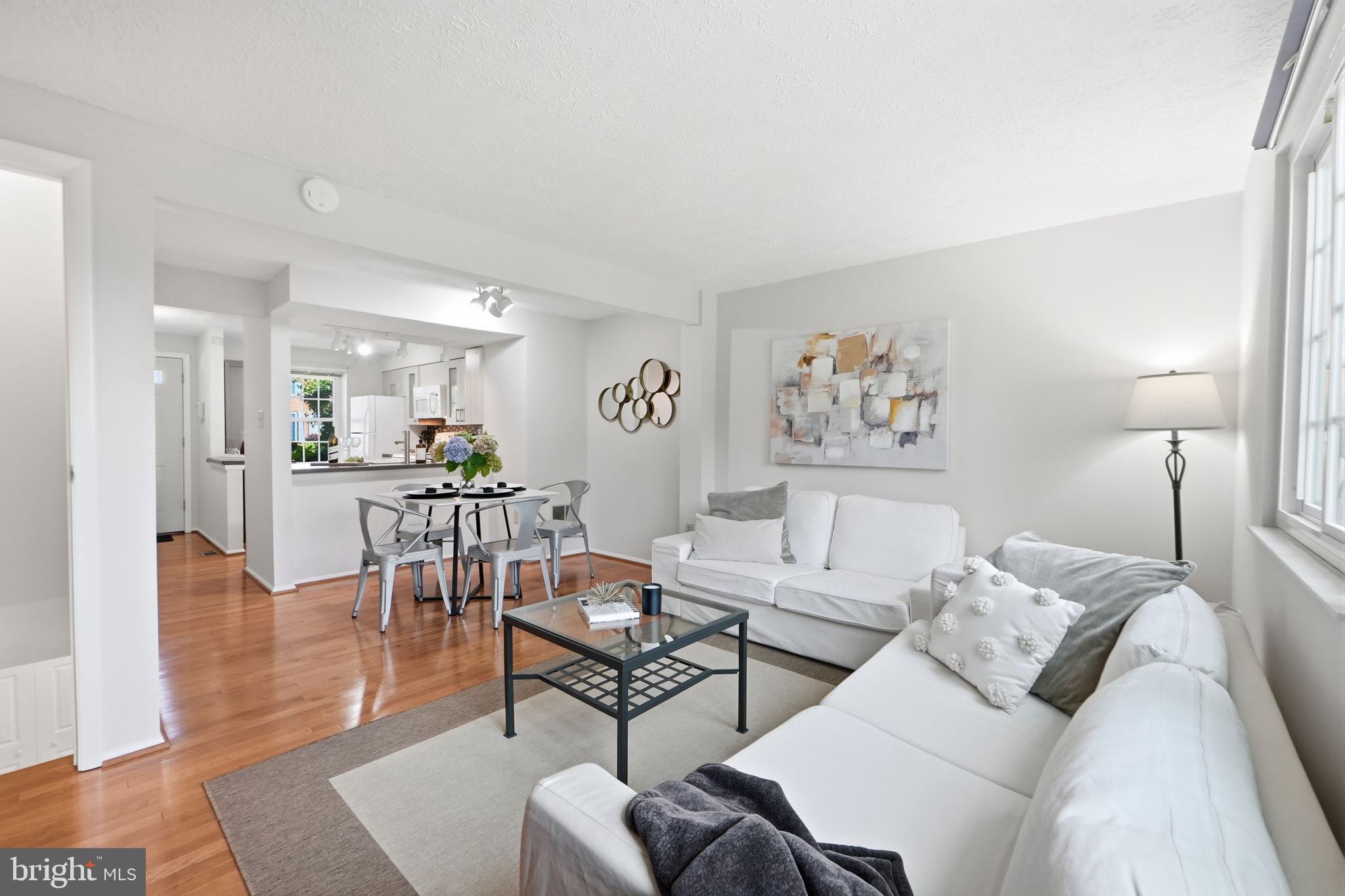 OAK SPRINGS - Residential